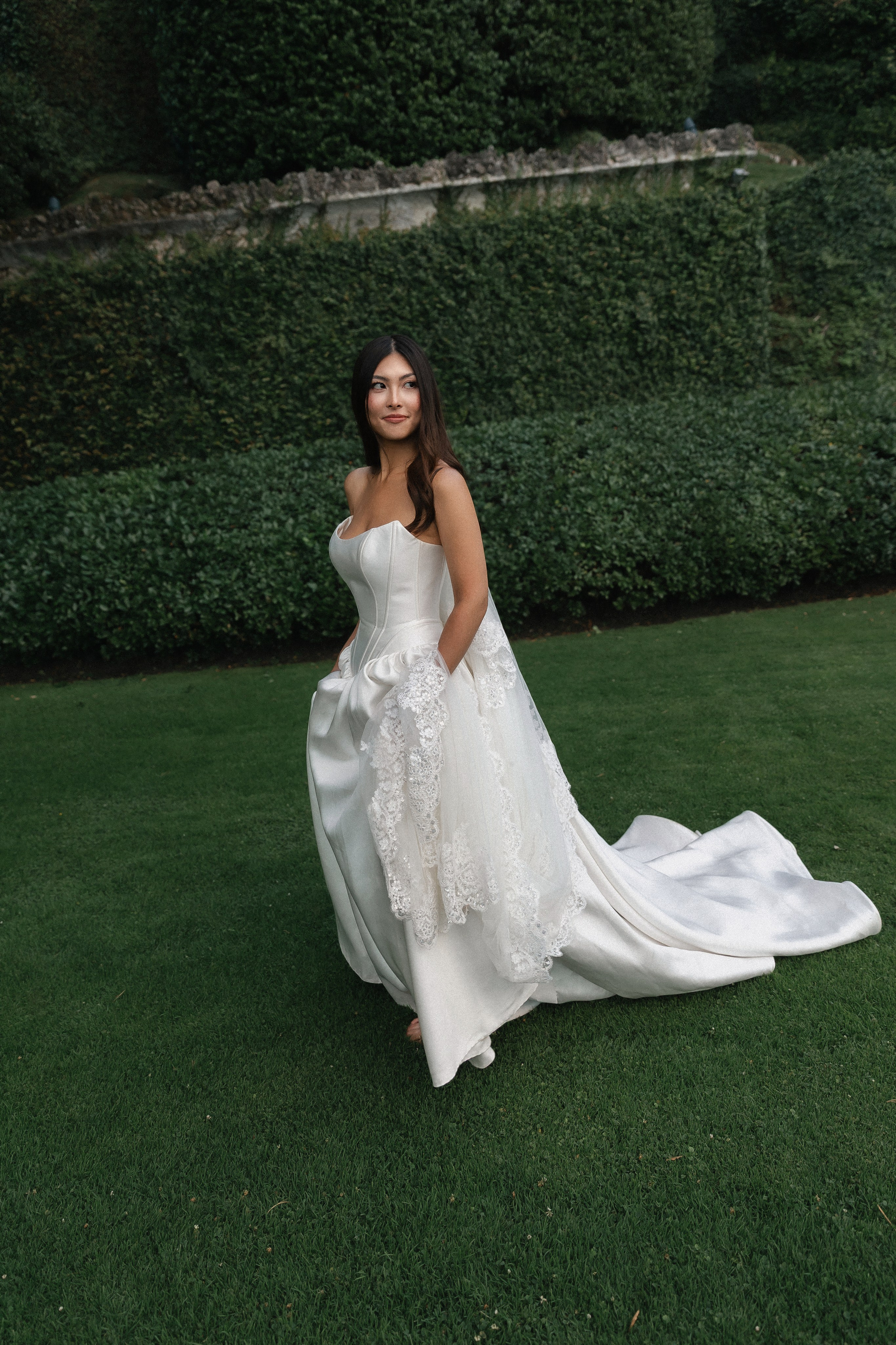 Lily & Zach, Villa del Balbianello. Photographer in Italy Anna Linnik