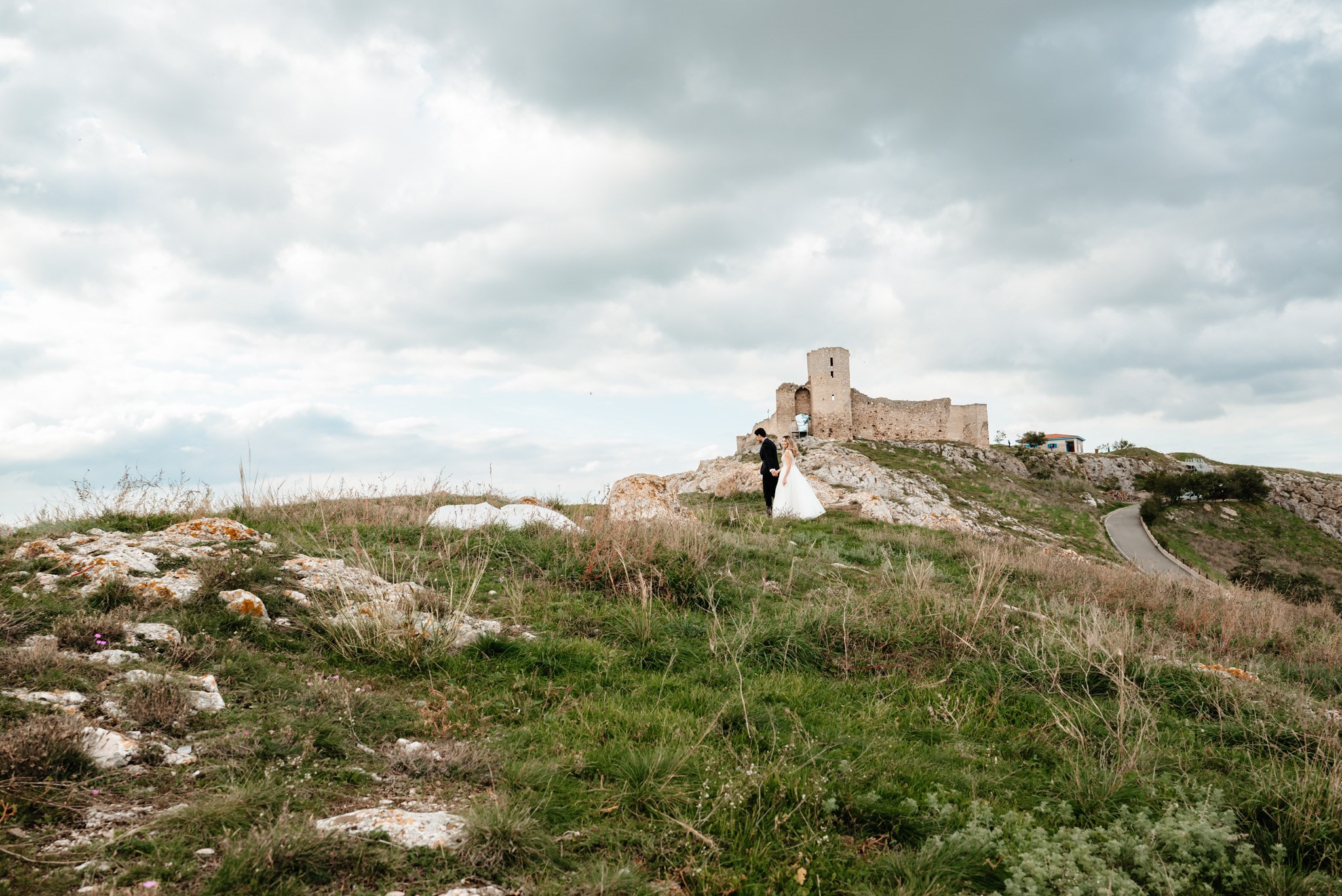 Alexandra & Robert. Www.besttalesstudio.com