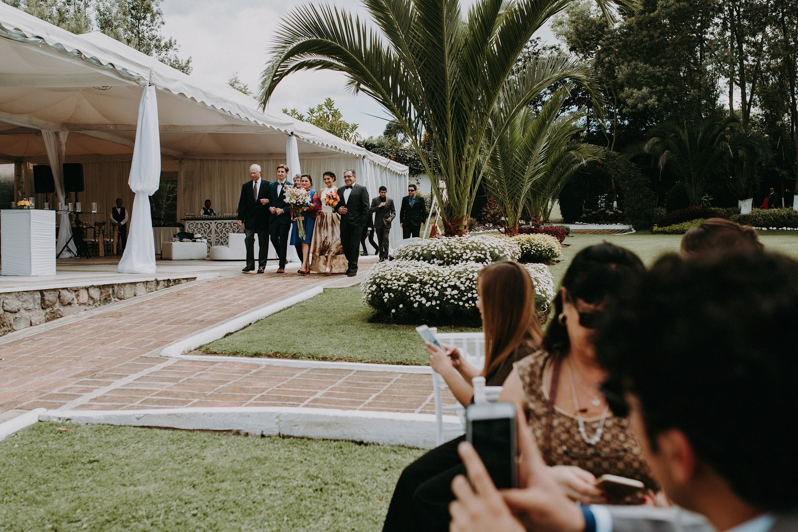 Fotografía de Bodas en Madrid - Rainbox: Capturamos Tu Amor con Pasión. Rainbox Estudio de Fotografía