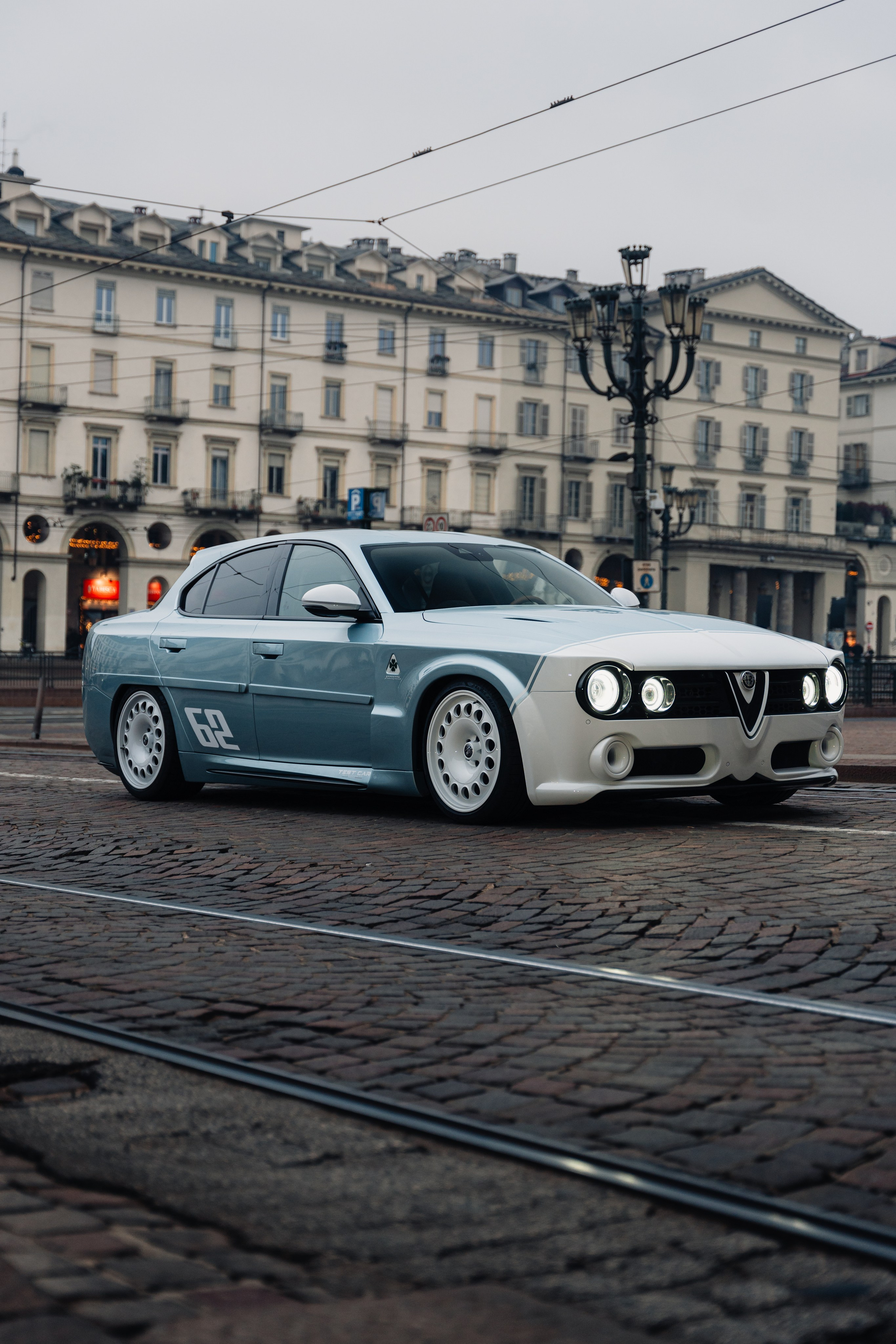 Afla Romeo Giulia ErreErre Fuoriserie. Photographe de voitures à Paris — Vitalii Motruk