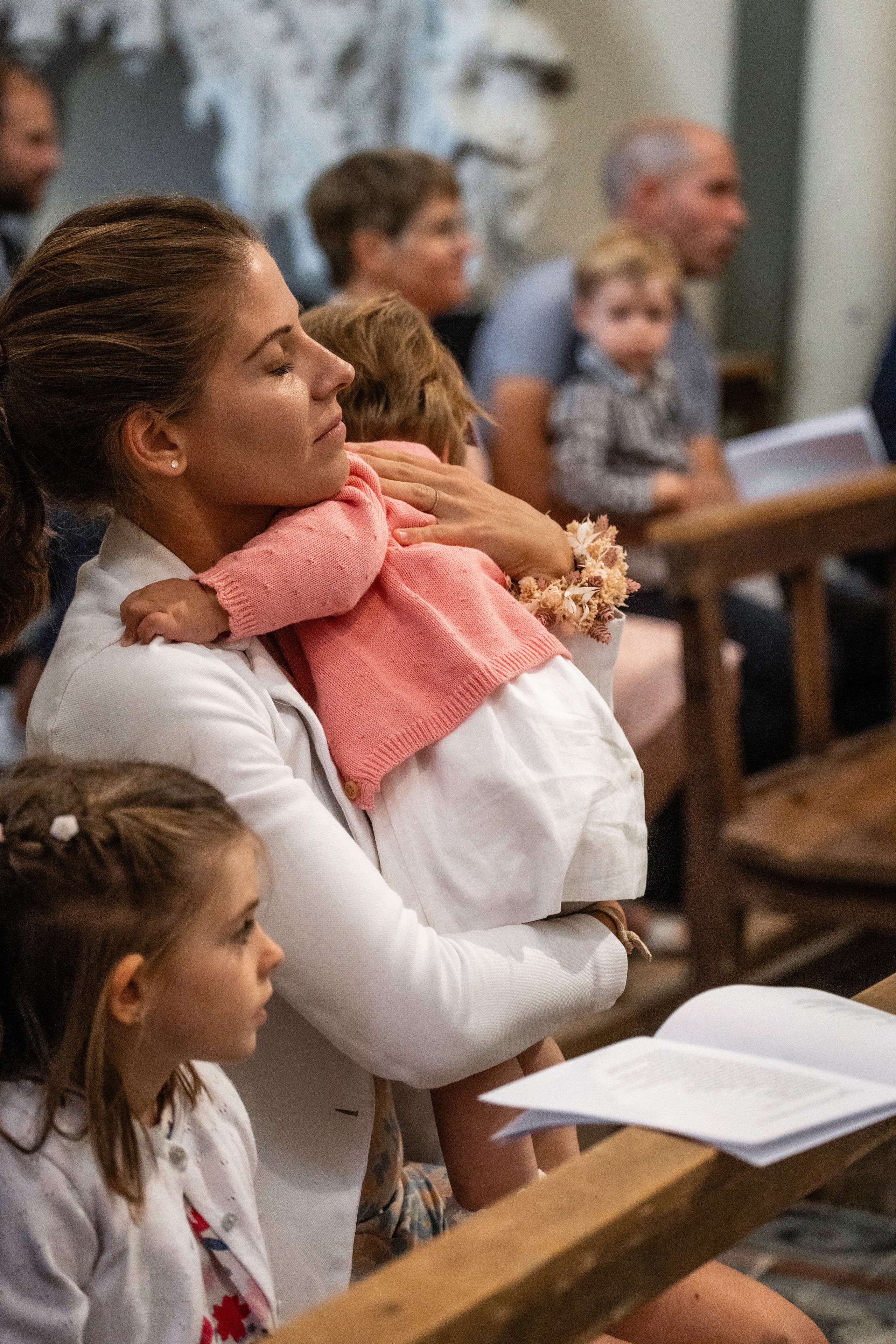 Сохранение драгоценных моментов: Незабываемое крещение в Тулузе. Евгения Смирнова — фотограф в Тулузе и юго-западной Франции
