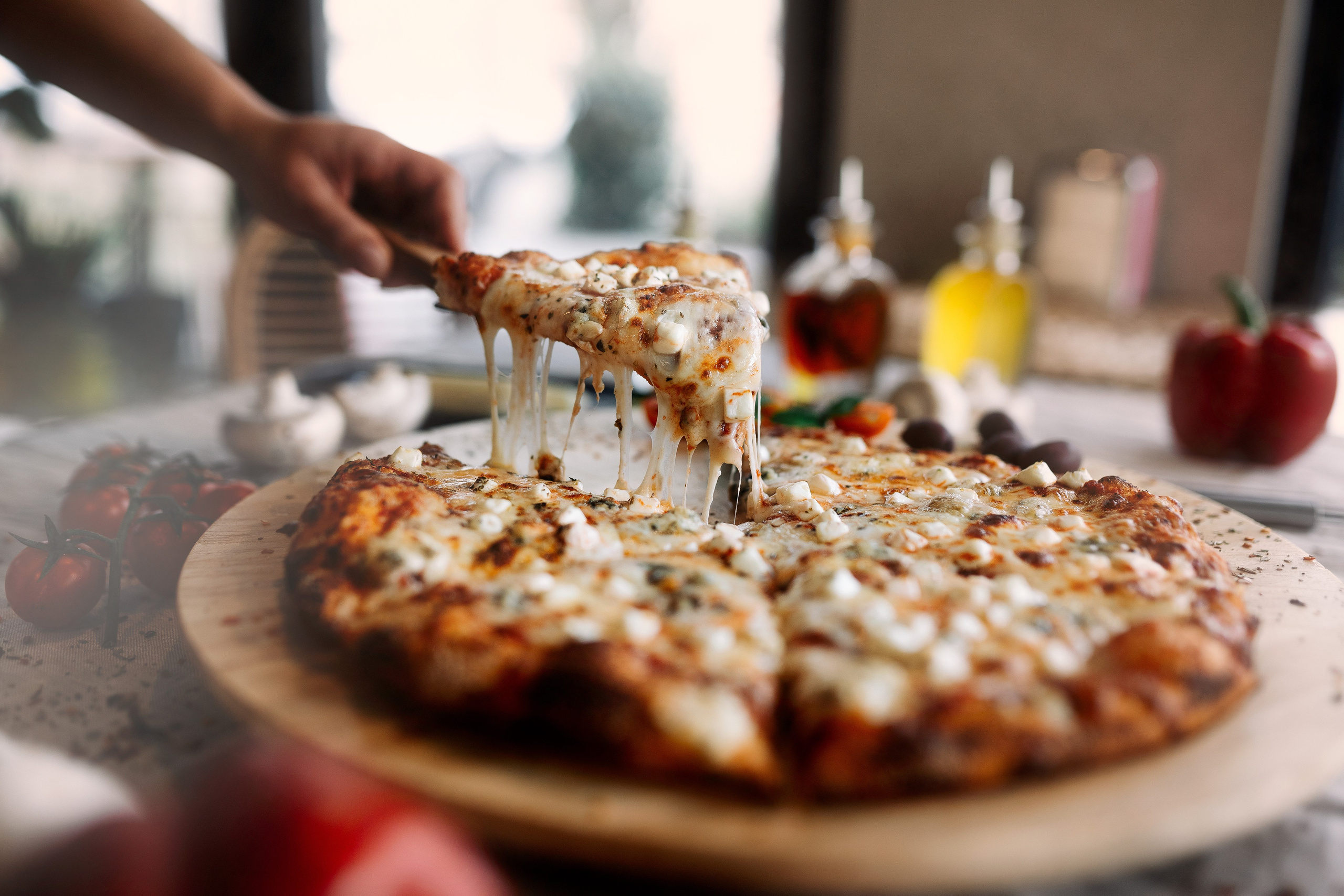 Commercial. Mike Avelli