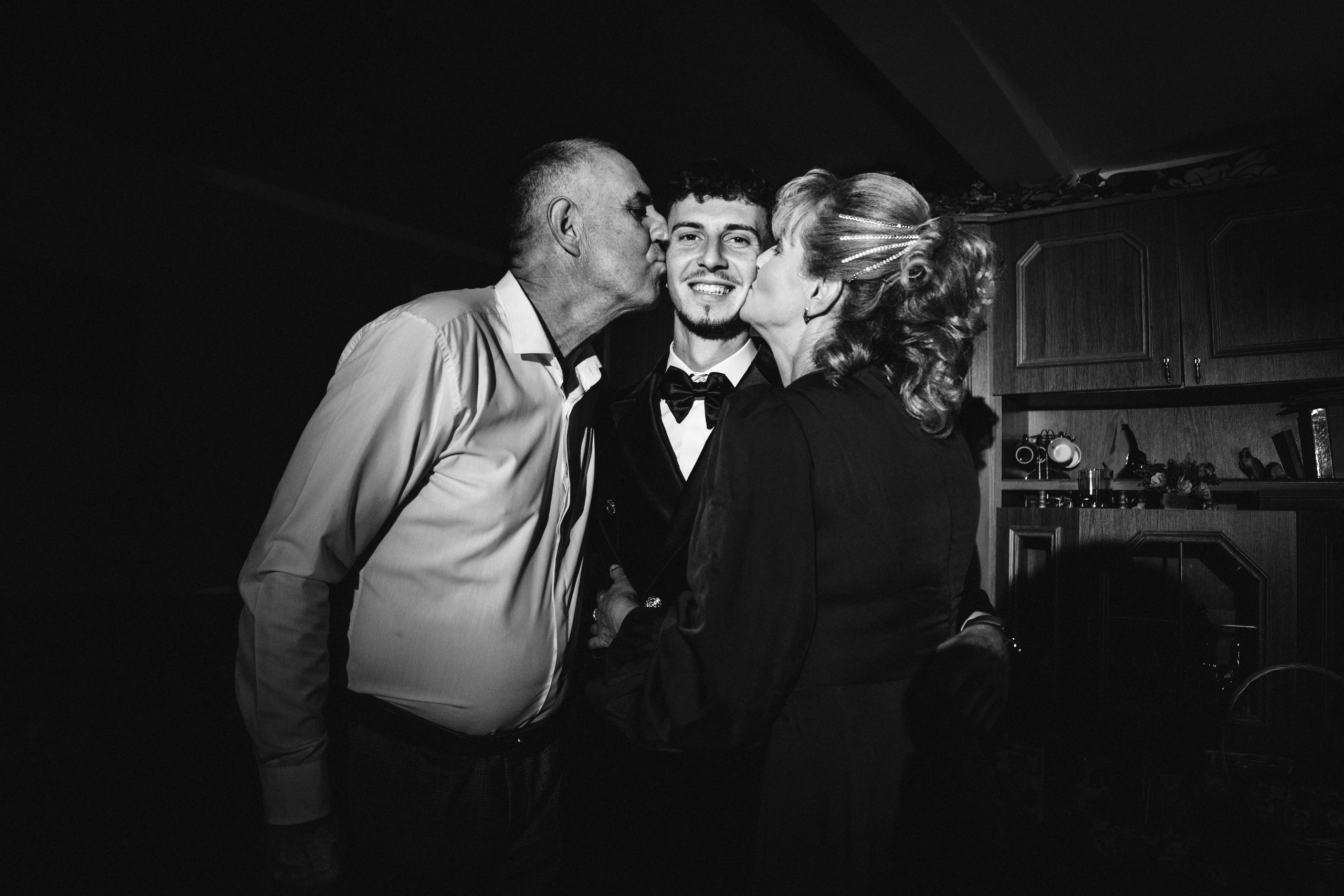 Robert si Mada. Foto-Video Nunta Iasi, Suceava, Bucuresti / Disponibilitate 2025 — 2026 — 2027