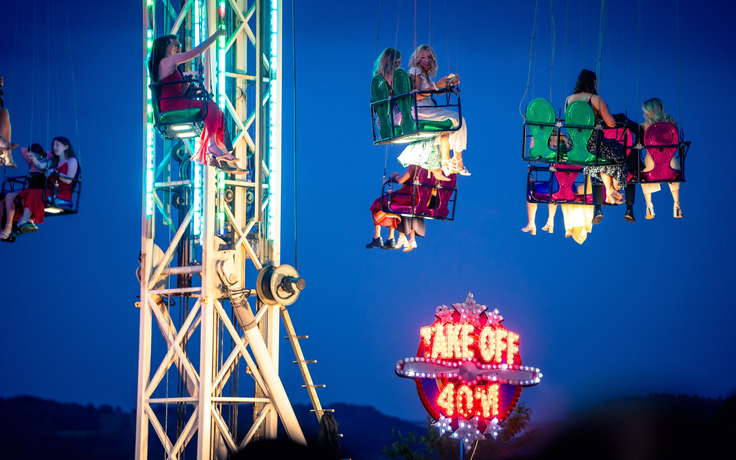 South College Summer Ball. Expect Miracles Photography by Kate & Andrew