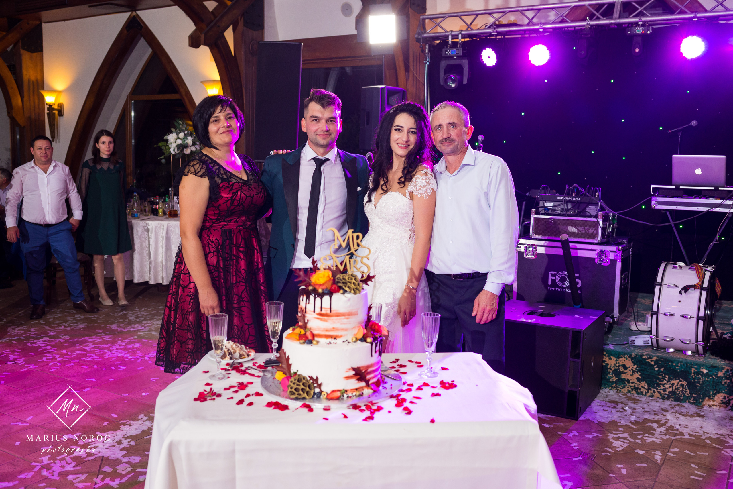 Elena & Petrisor | Hotel Restaurant La Castel Iasi