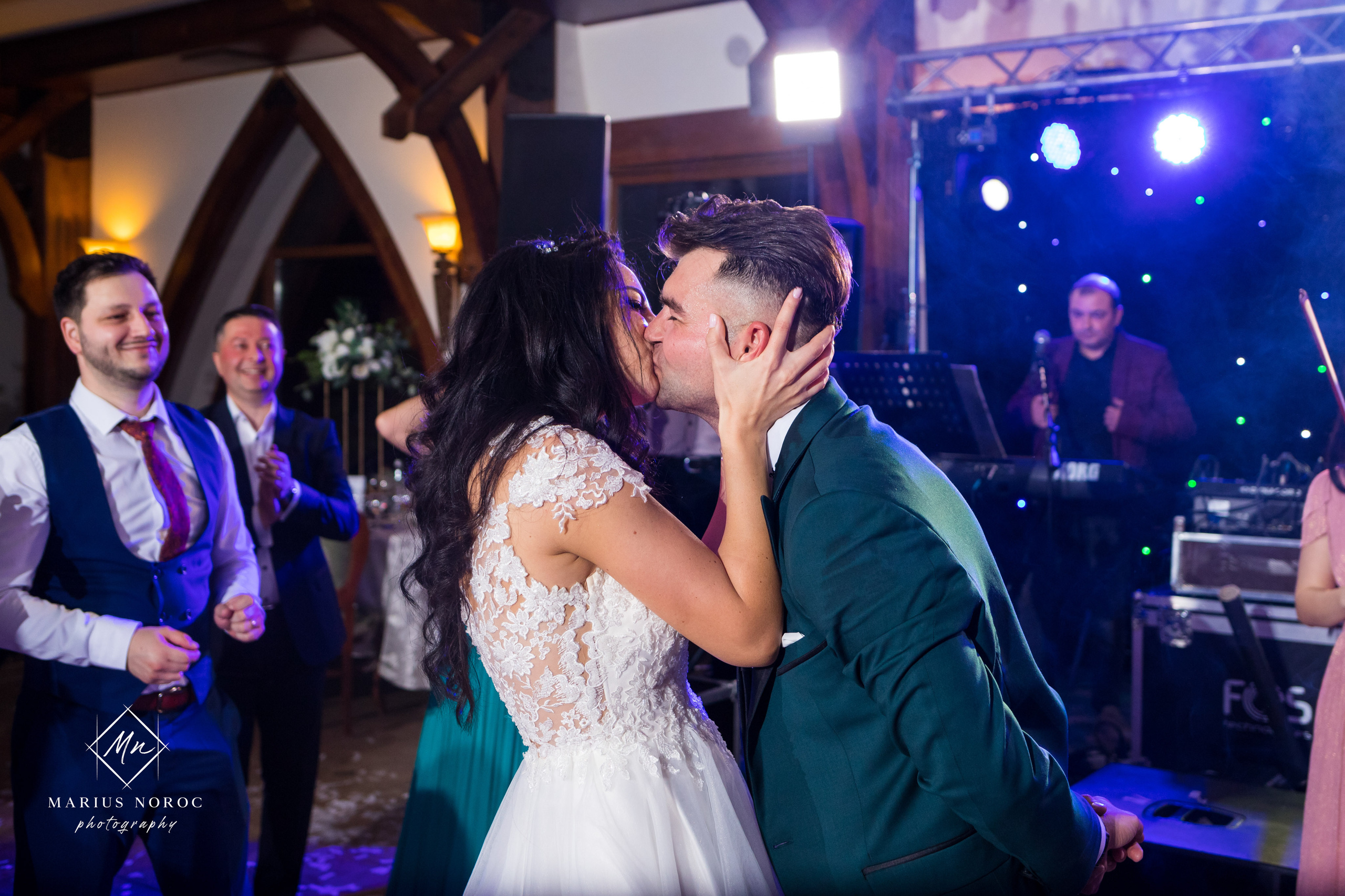 Elena & Petrisor | Hotel Restaurant La Castel Iasi