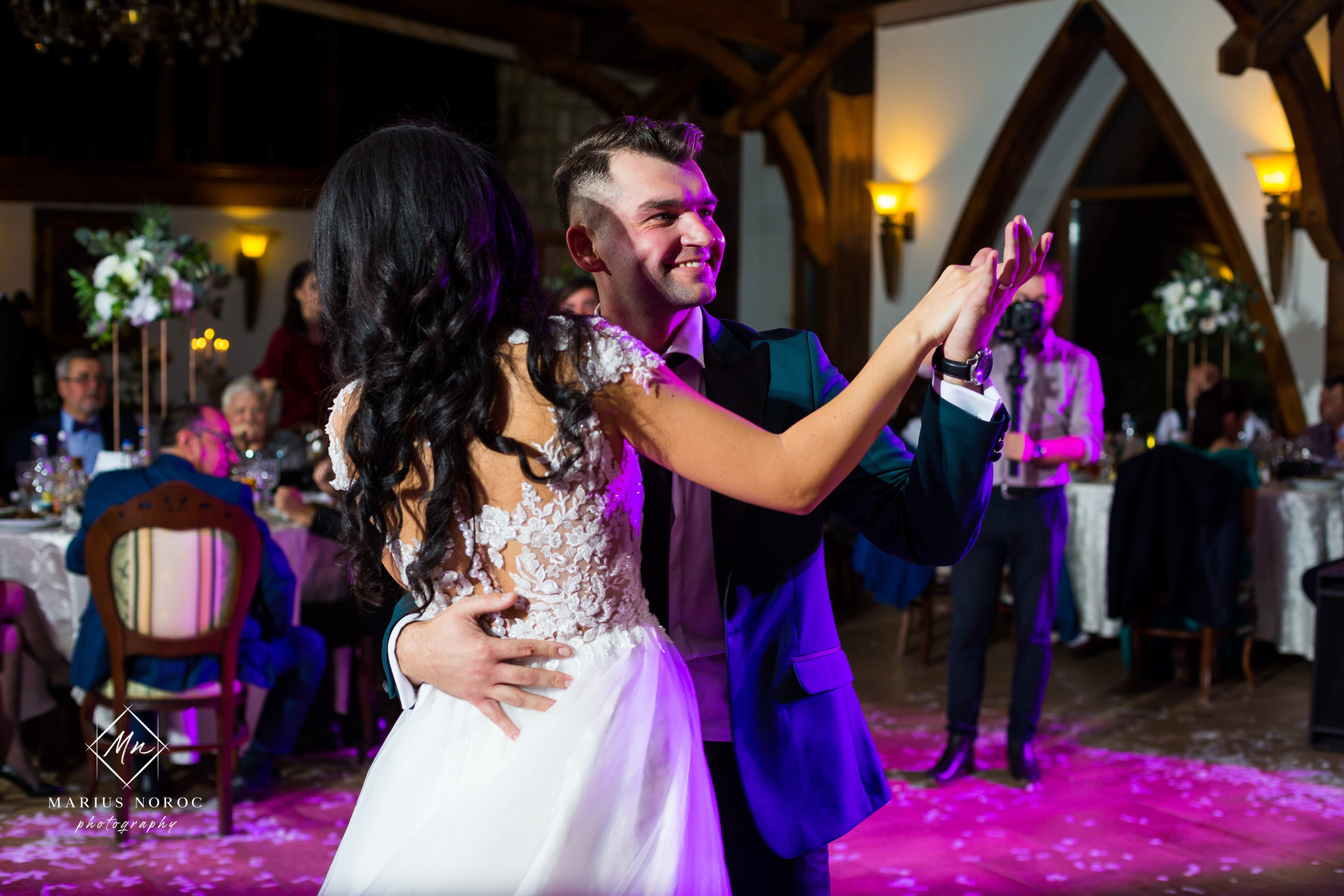 Elena & Petrisor | Hotel Restaurant La Castel Iasi