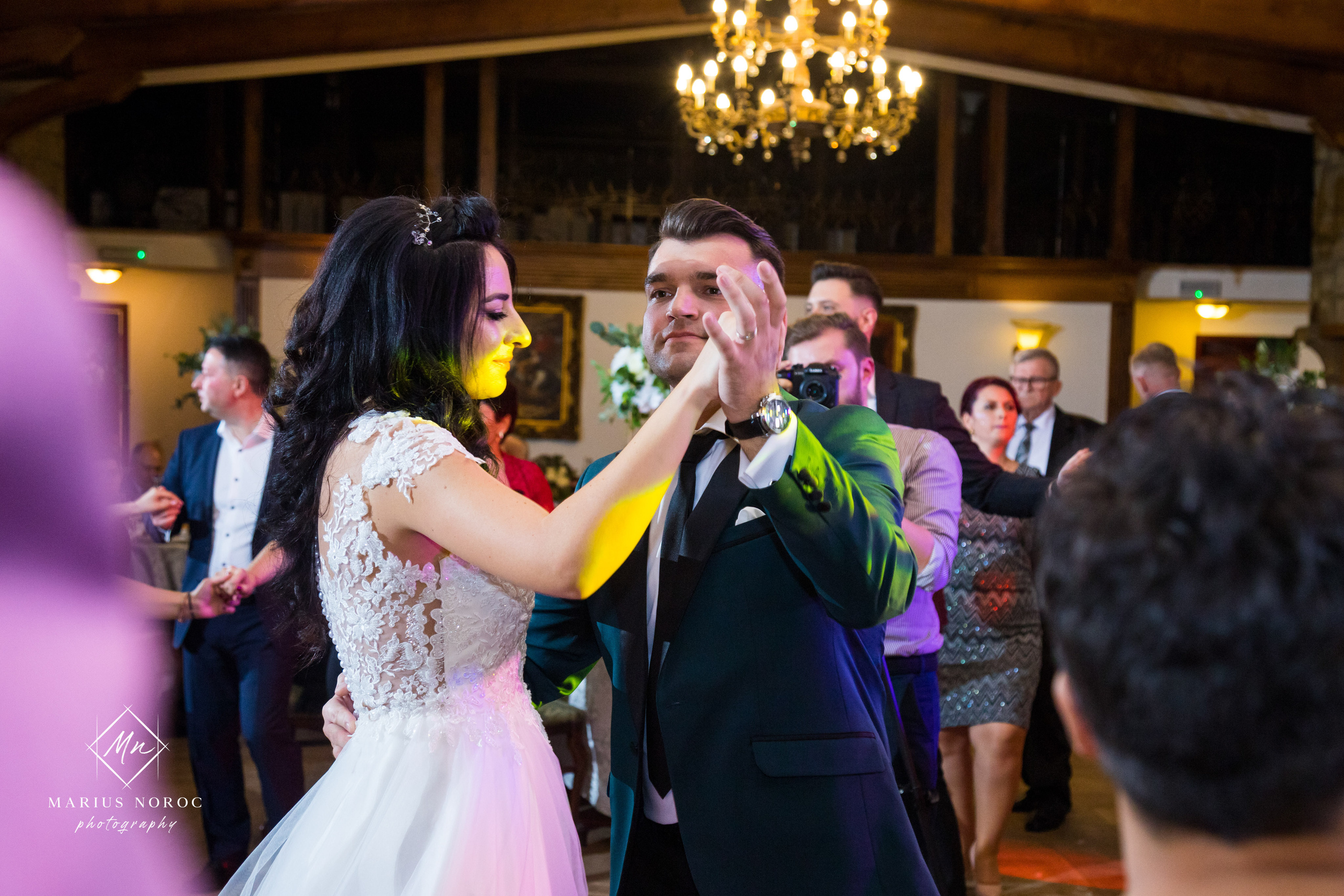 Elena & Petrisor | Hotel Restaurant La Castel Iasi