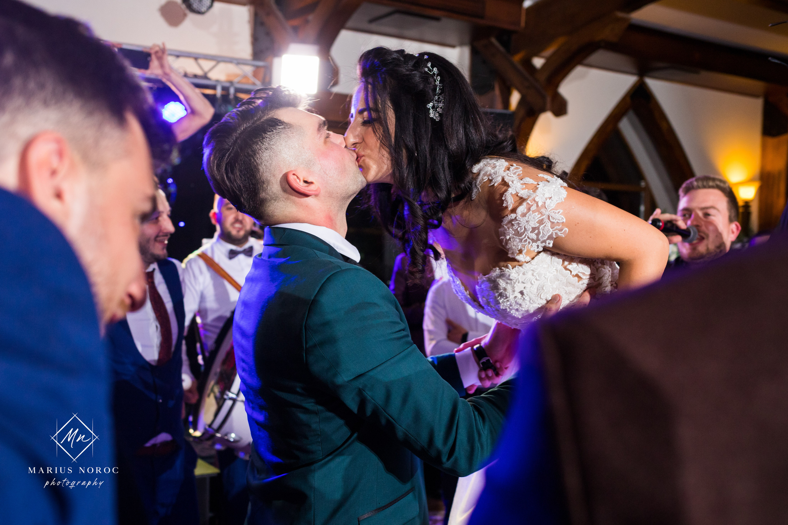 Elena & Petrisor | Hotel Restaurant La Castel Iasi