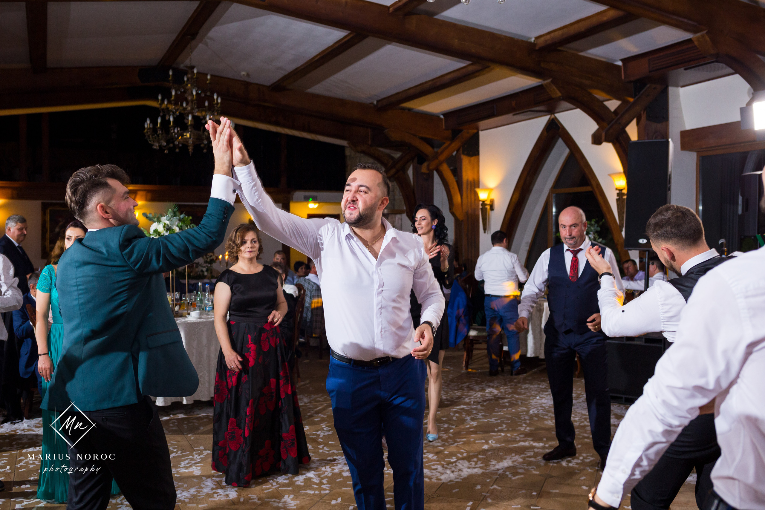 Elena & Petrisor | Hotel Restaurant La Castel Iasi