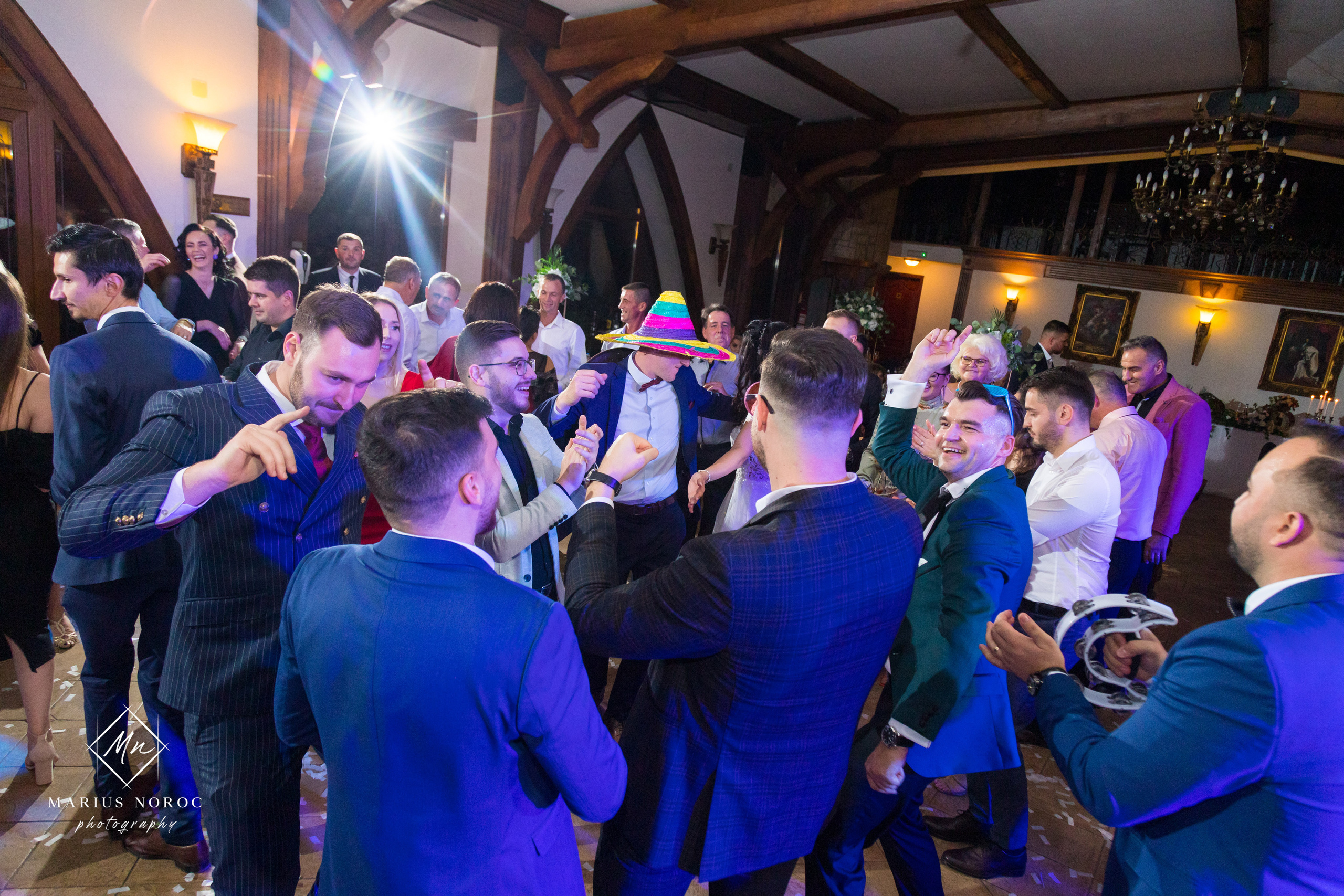 Elena & Petrisor | Hotel Restaurant La Castel Iasi