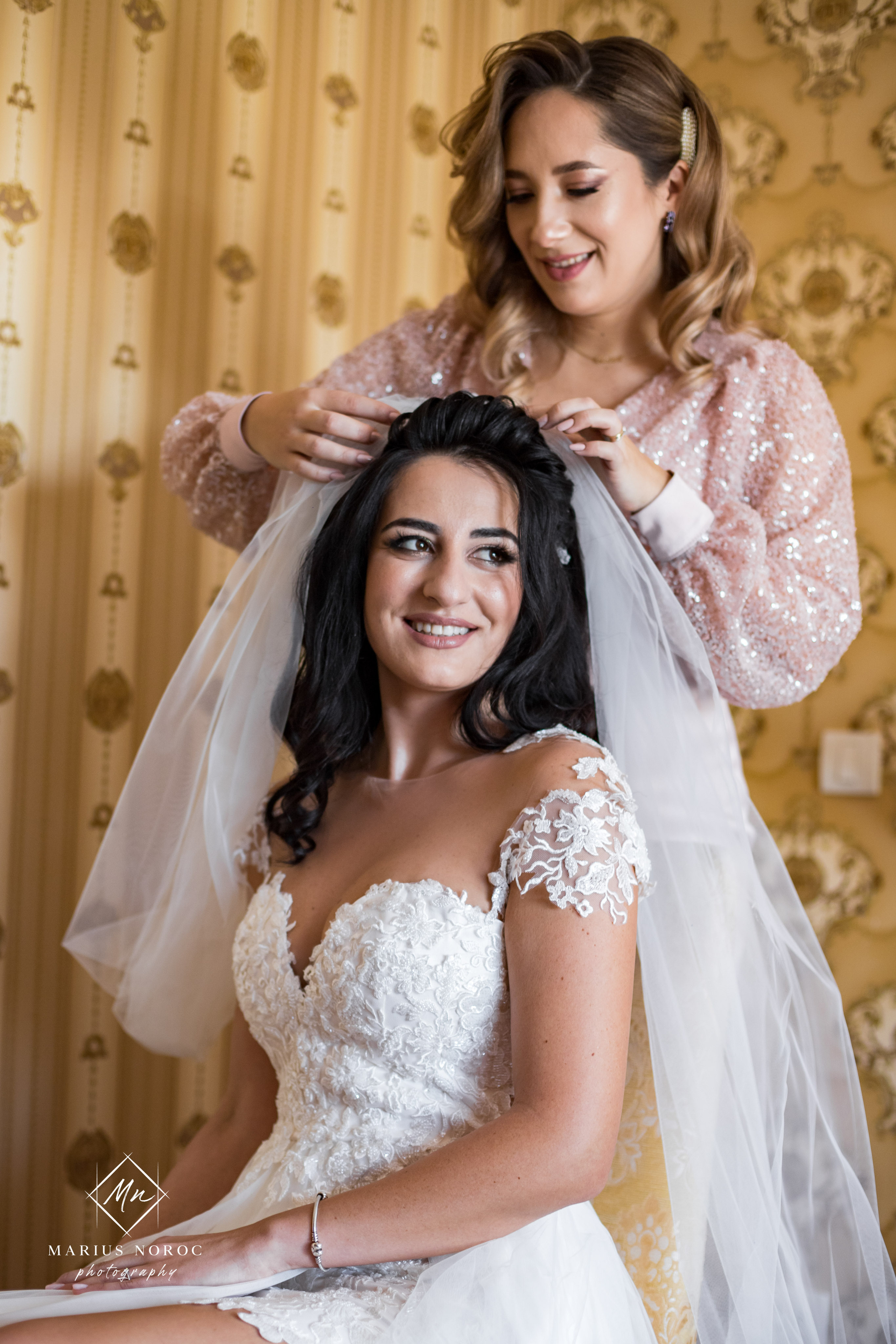 Elena & Petrisor | Hotel Restaurant La Castel Iasi