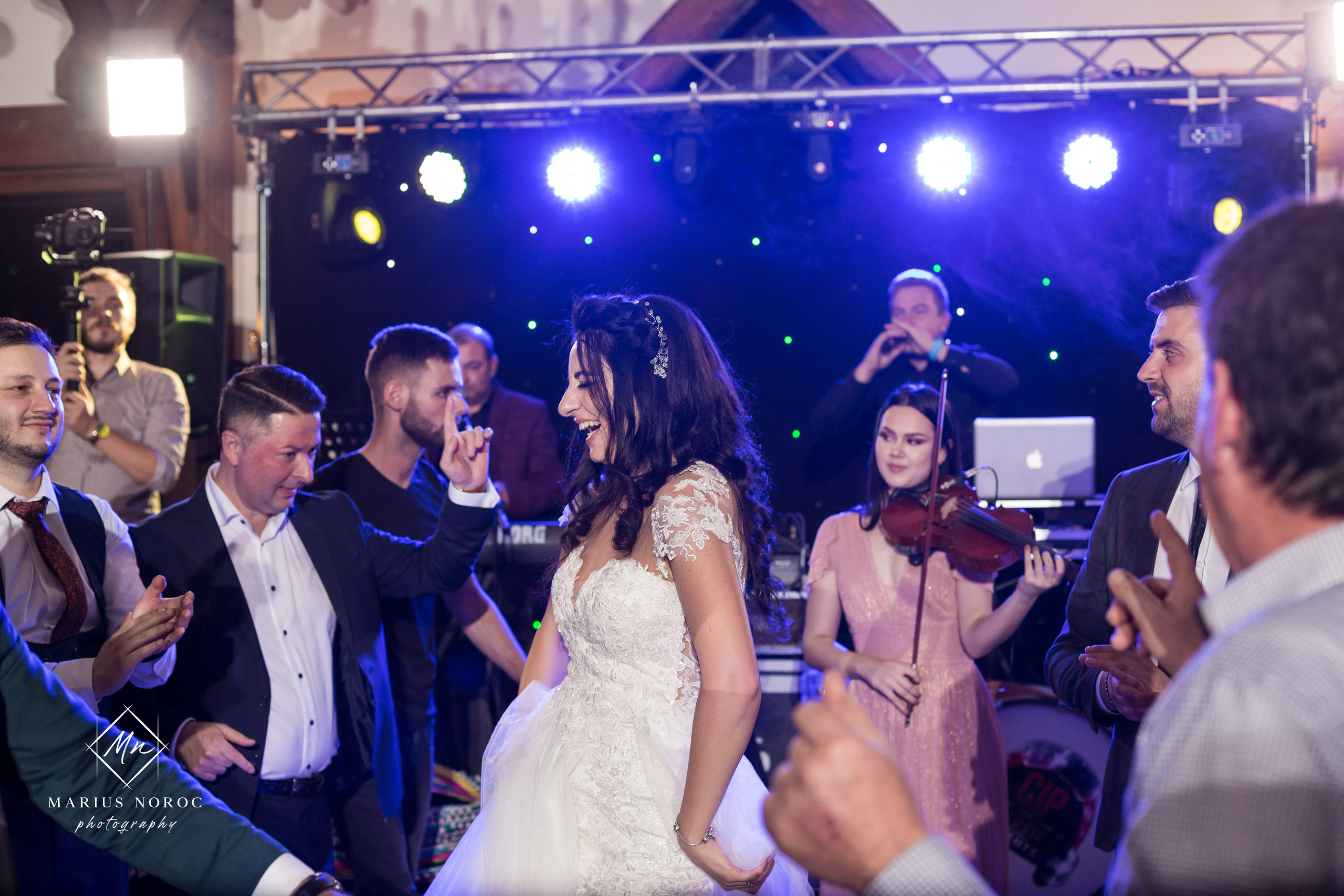 Elena & Petrisor | Hotel Restaurant La Castel Iasi