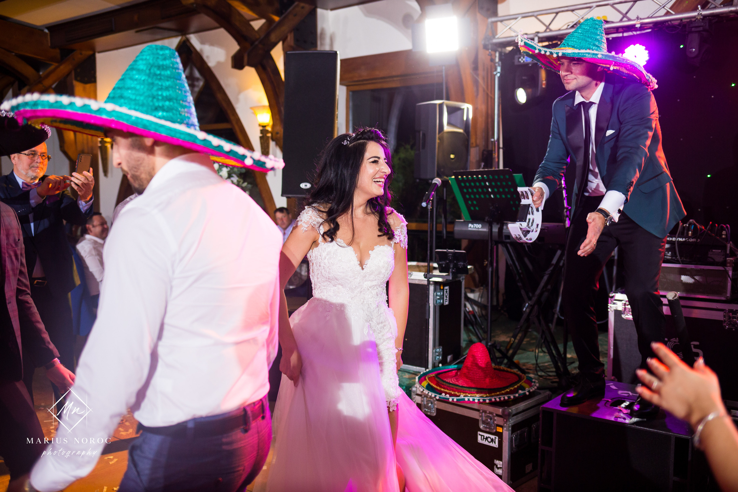 Elena & Petrisor | Hotel Restaurant La Castel Iasi