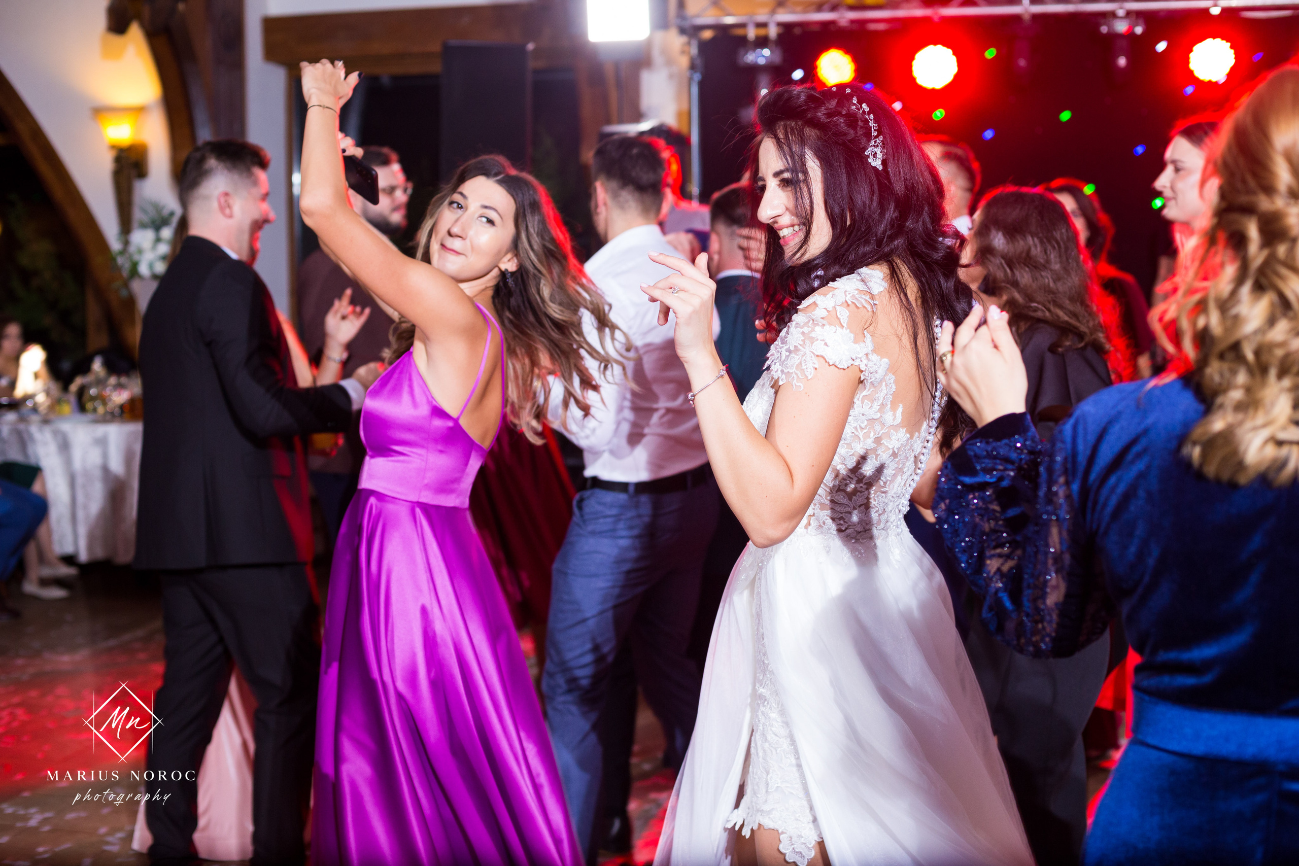 Elena & Petrisor | Hotel Restaurant La Castel Iasi