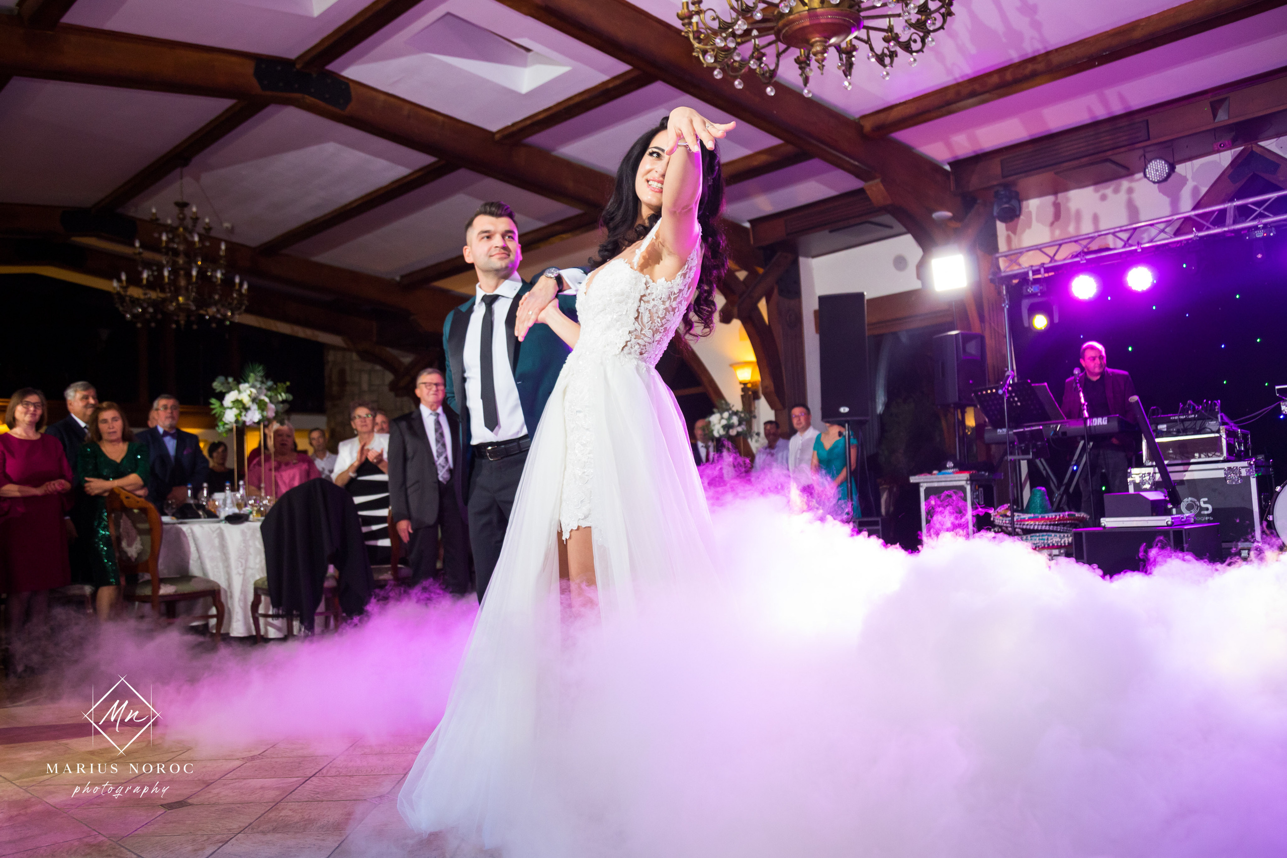 Elena & Petrisor | Hotel Restaurant La Castel Iasi