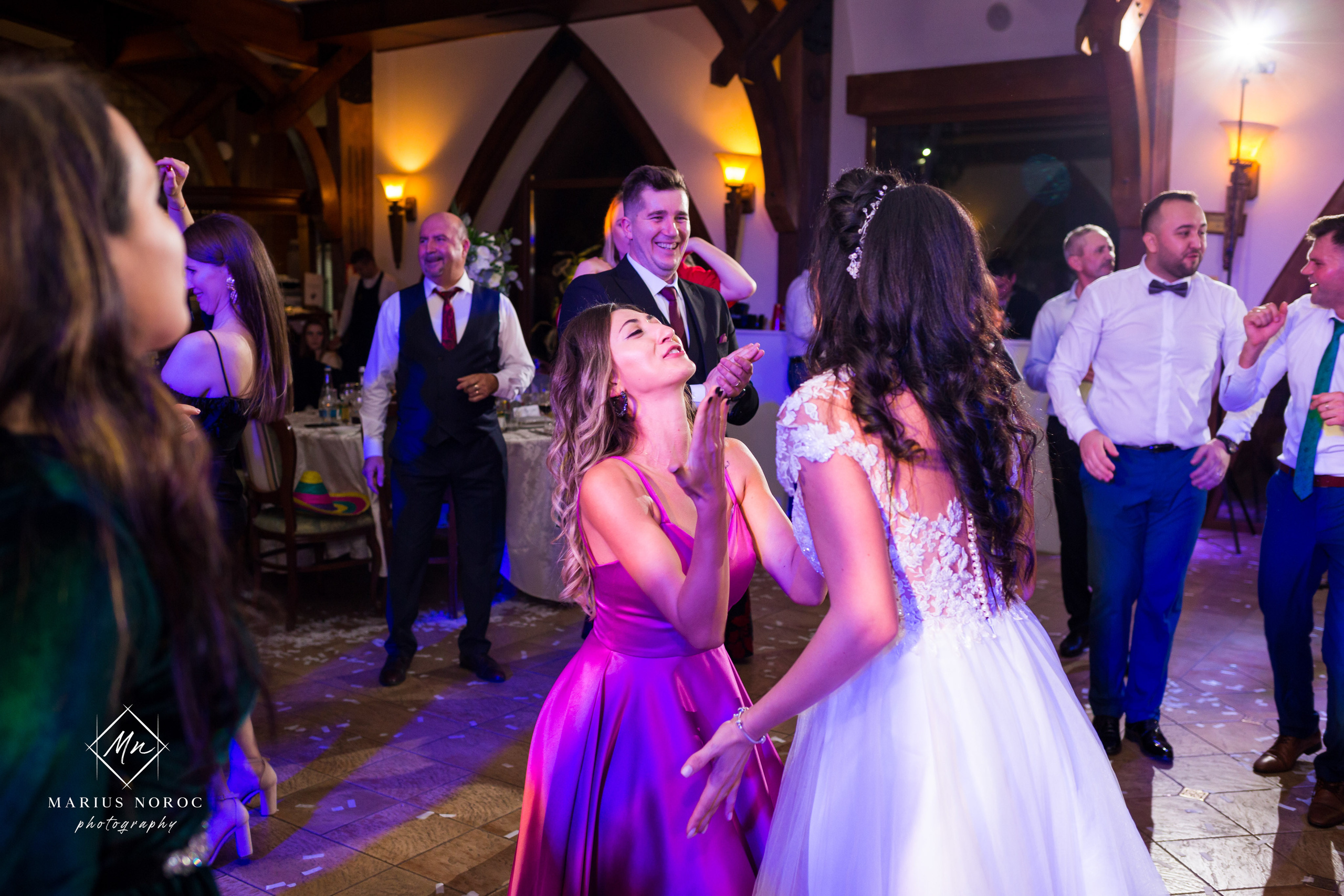 Elena & Petrisor | Hotel Restaurant La Castel Iasi