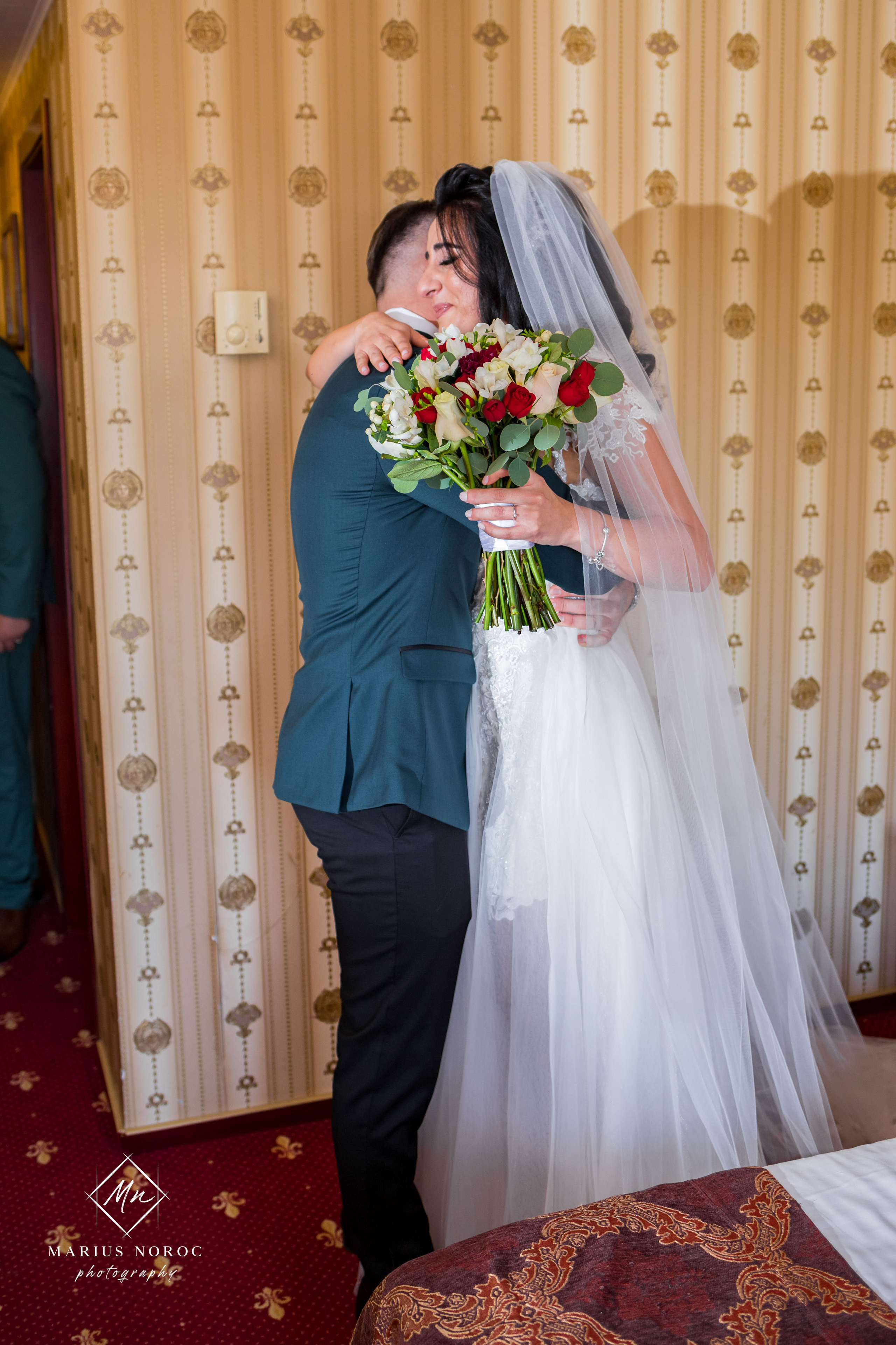 Elena & Petrisor | Hotel Restaurant La Castel Iasi