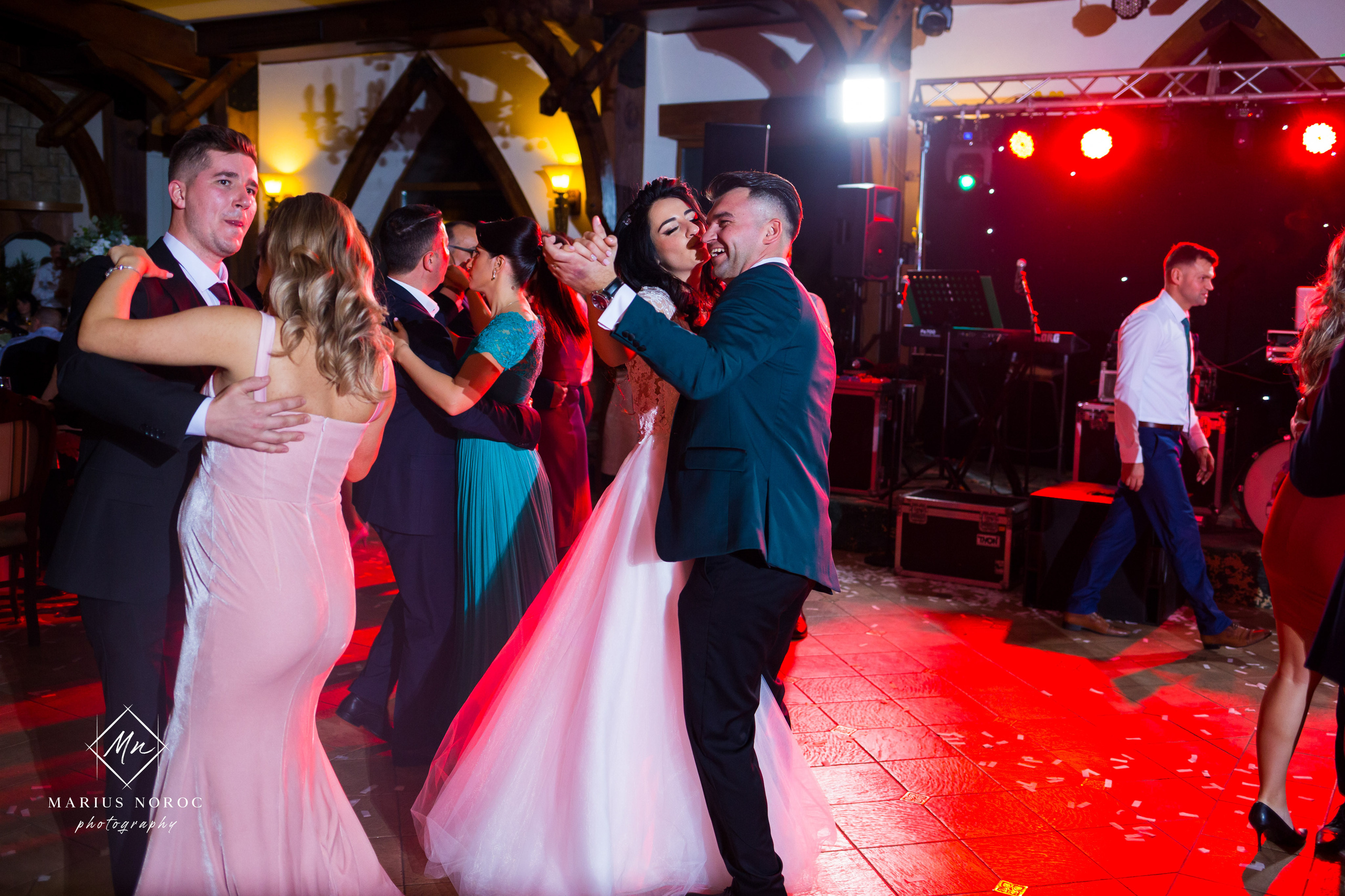 Elena & Petrisor | Hotel Restaurant La Castel Iasi