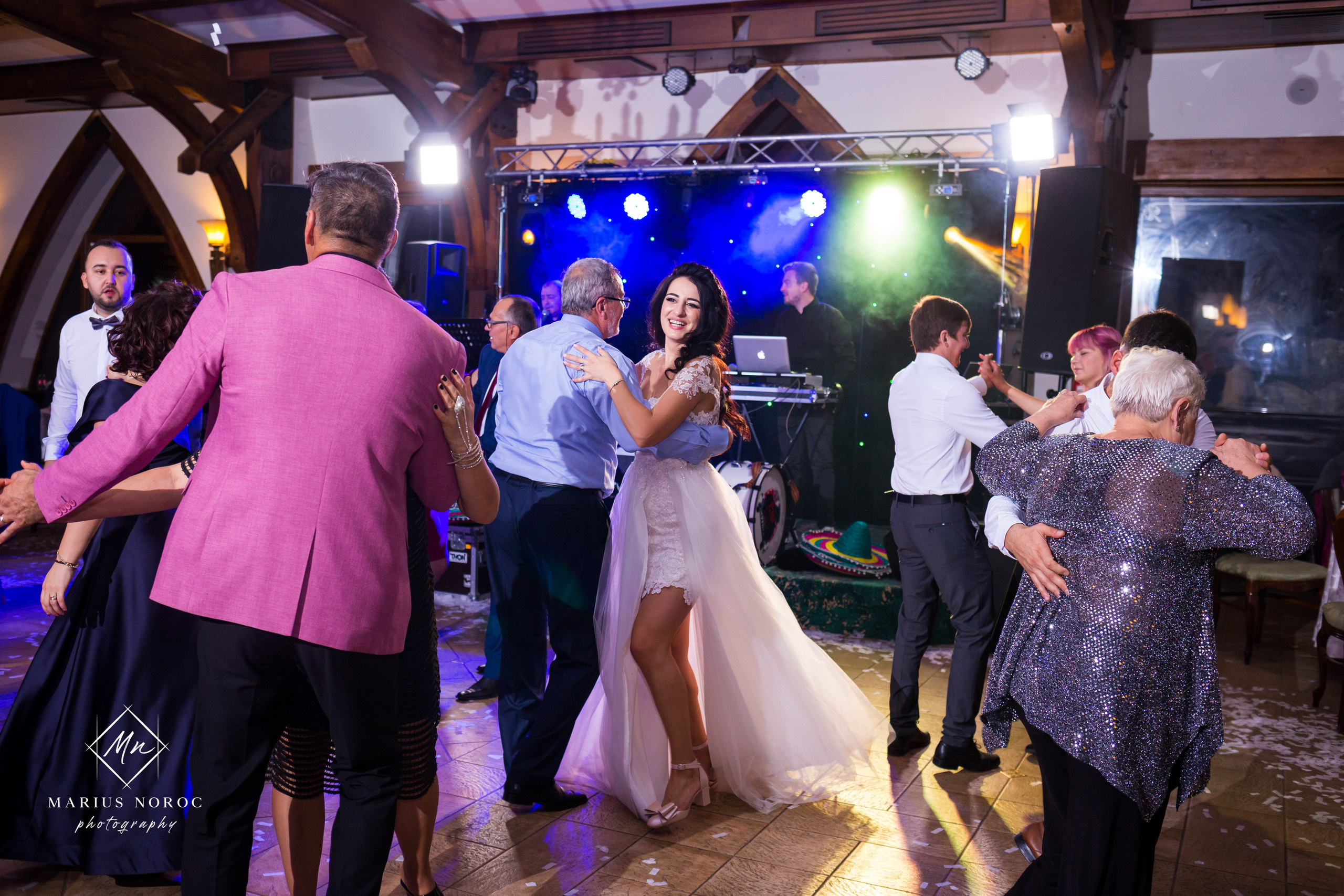 Elena & Petrisor | Hotel Restaurant La Castel Iasi