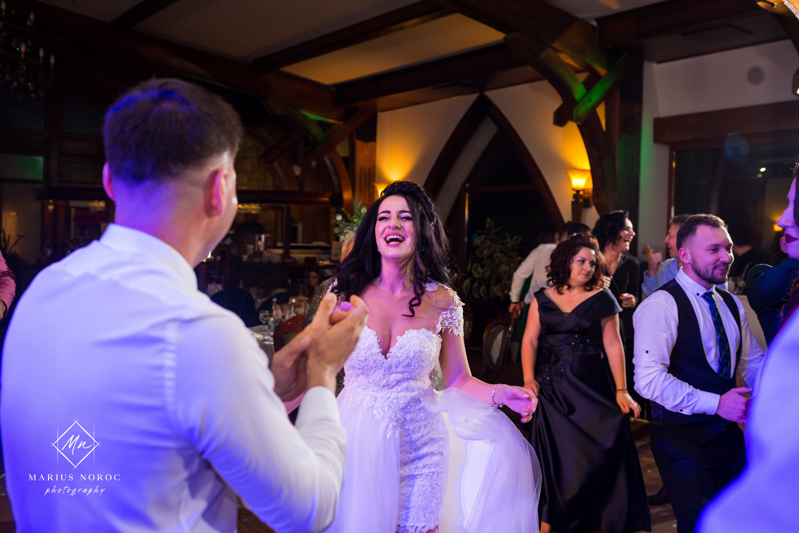 Elena & Petrisor | Hotel Restaurant La Castel Iasi