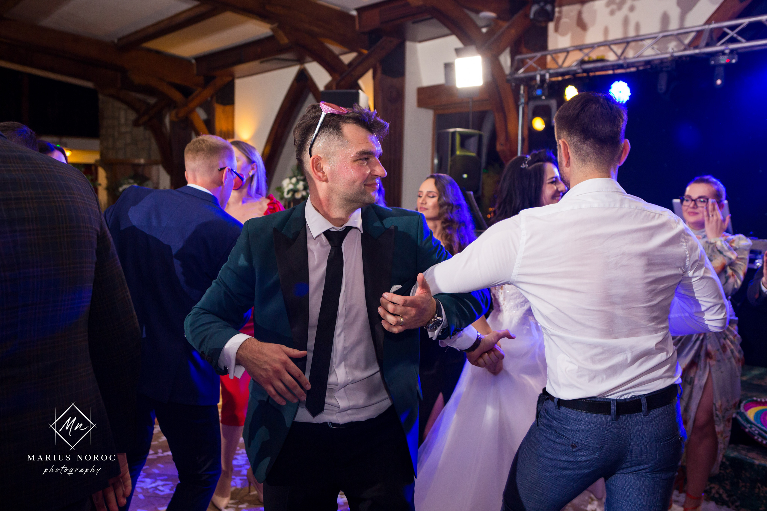 Elena & Petrisor | Hotel Restaurant La Castel Iasi