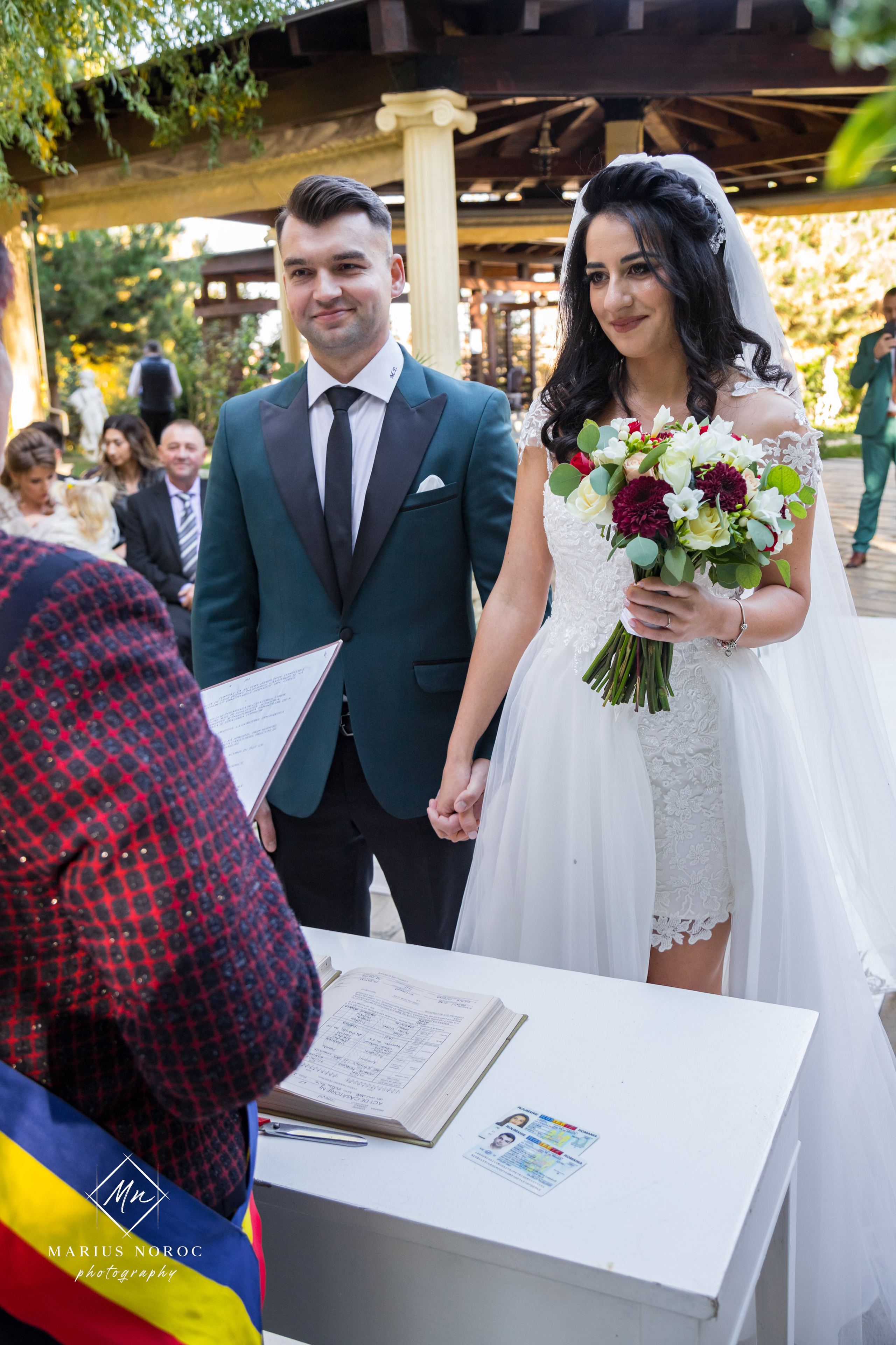 Elena & Petrisor | Hotel Restaurant La Castel Iasi