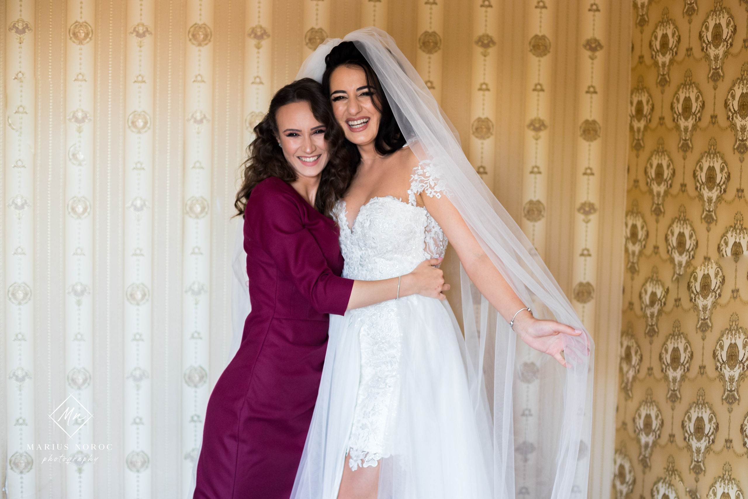 Elena & Petrisor | Hotel Restaurant La Castel Iasi