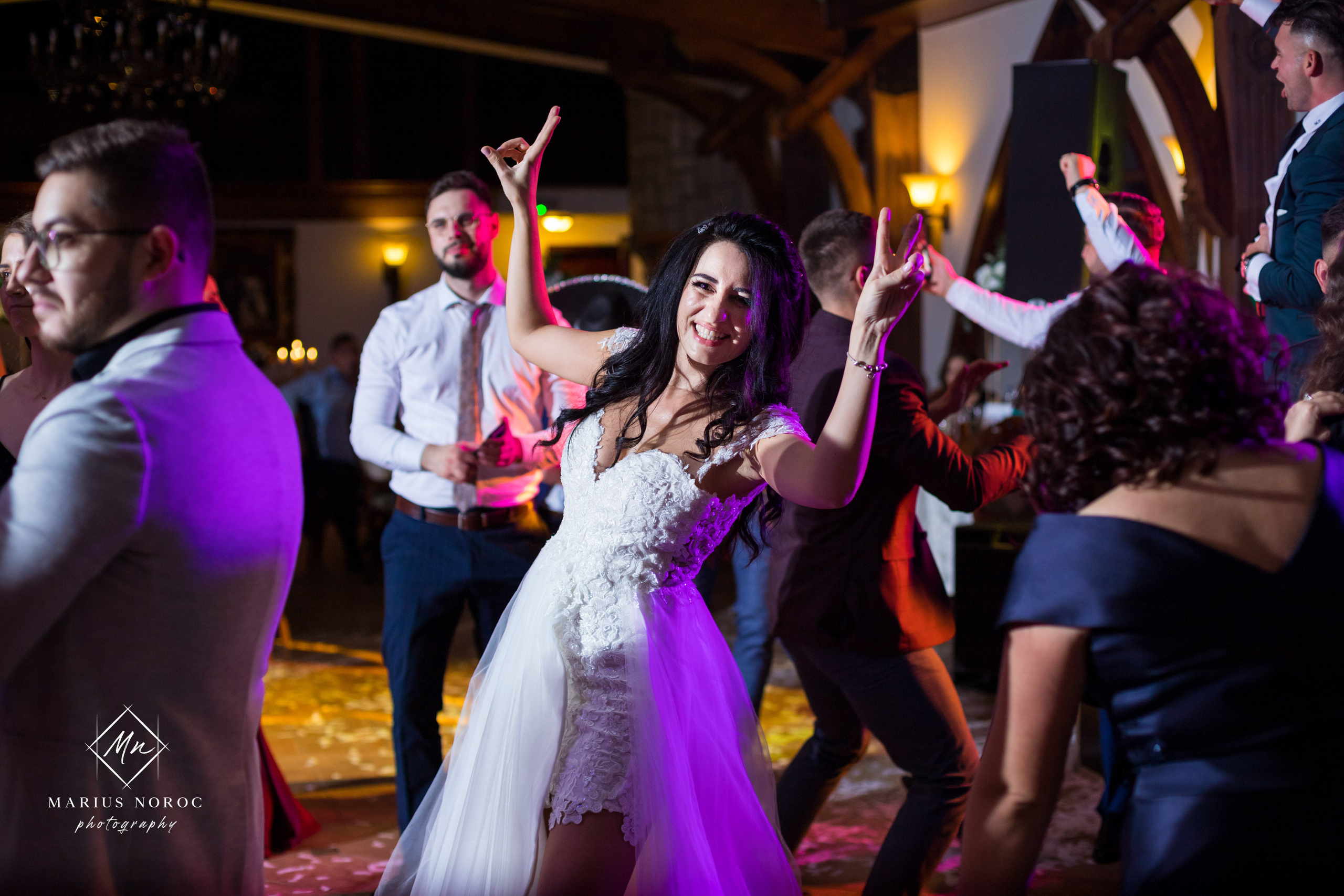 Elena & Petrisor | Hotel Restaurant La Castel Iasi