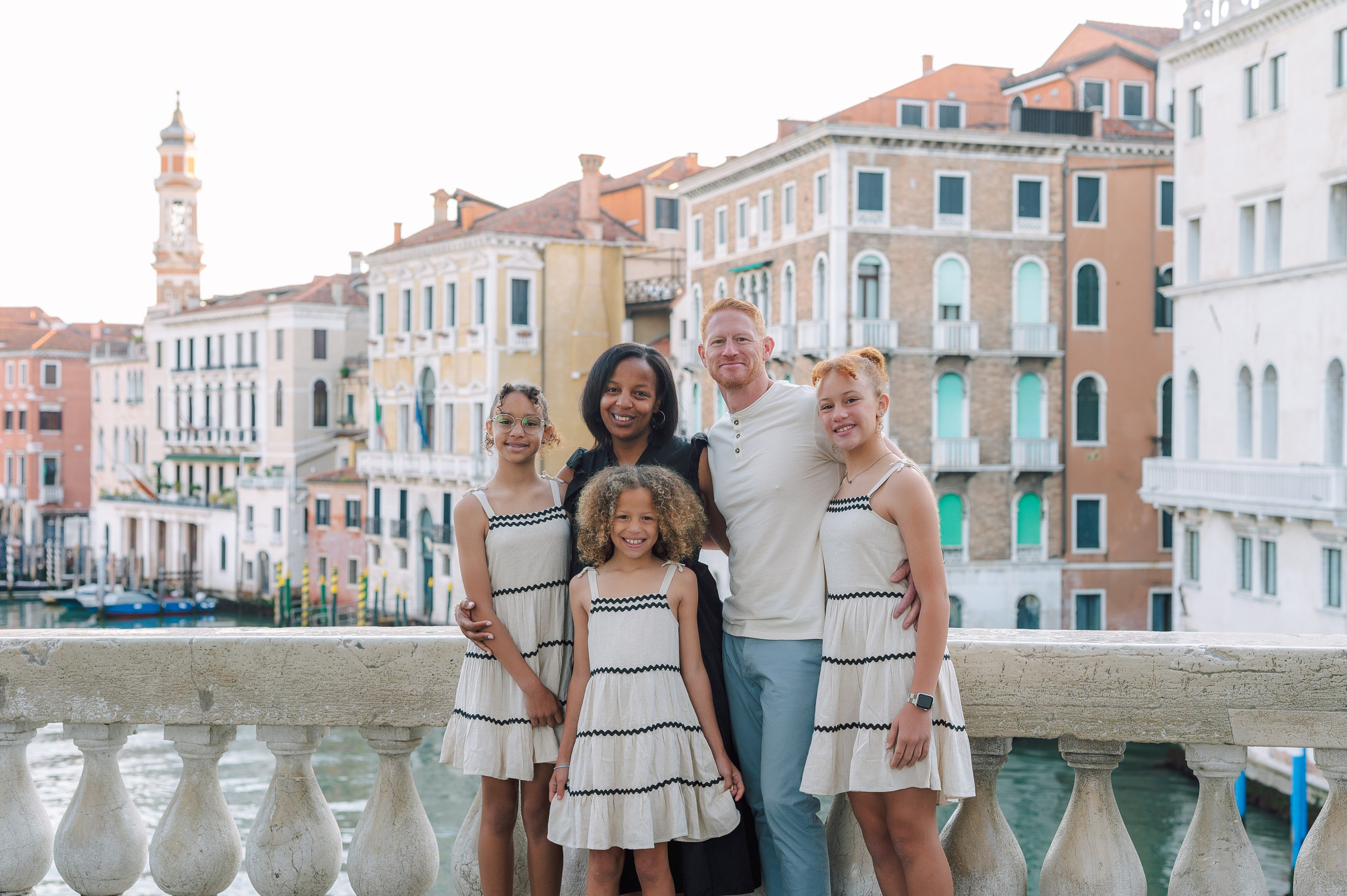 Eliza, Elena, Elliana, Teresa and Brad. Photographer in Venice Anna Terzi