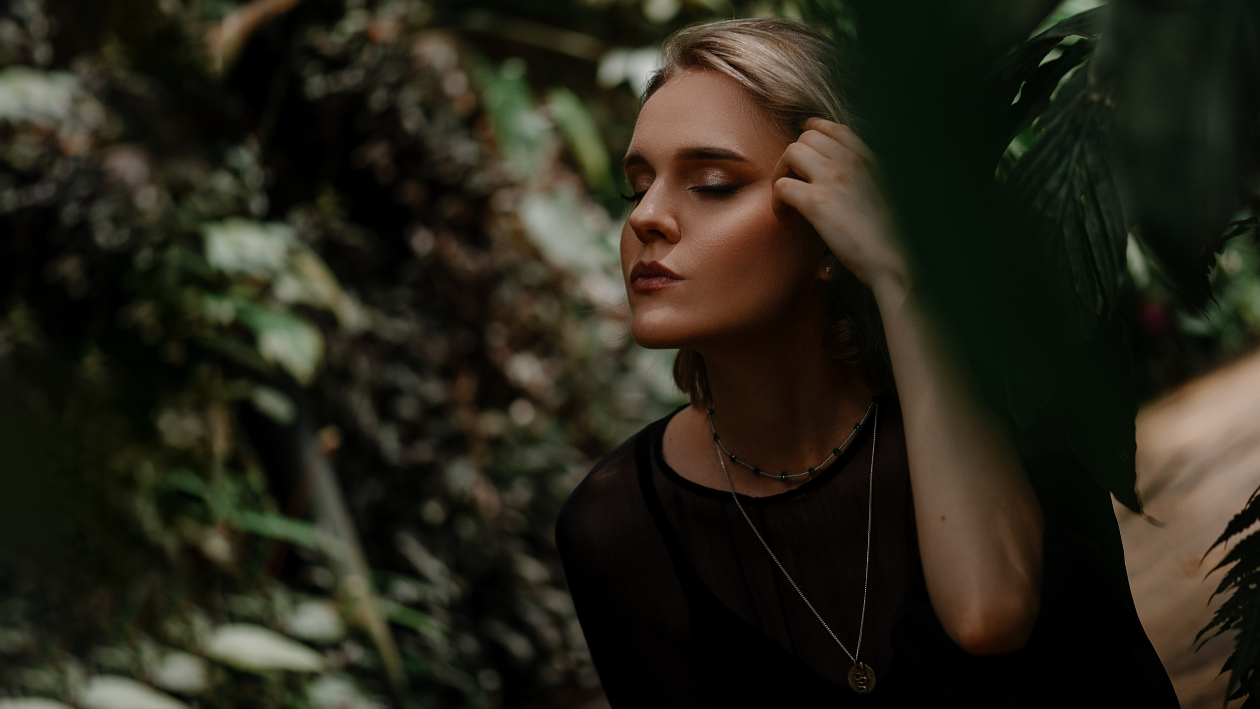 Daria. ANNA-MARIA PHOTO CONTENT CREATOR — photographer, aesthete, artist, and visual expert for Instagram in Prague