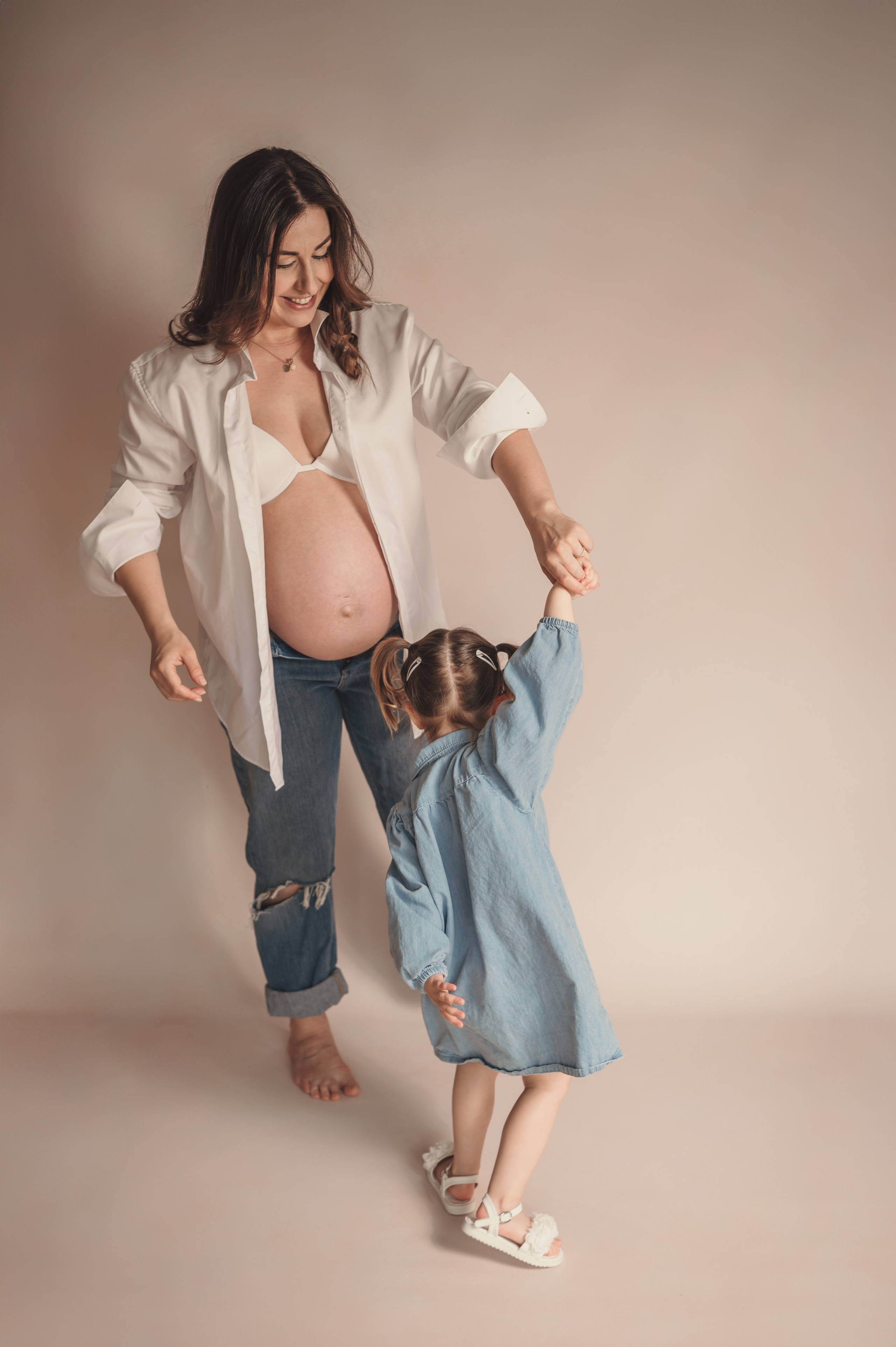 Family Session. Maternity Newborn and Family photographer Hamburg Claire Hambley