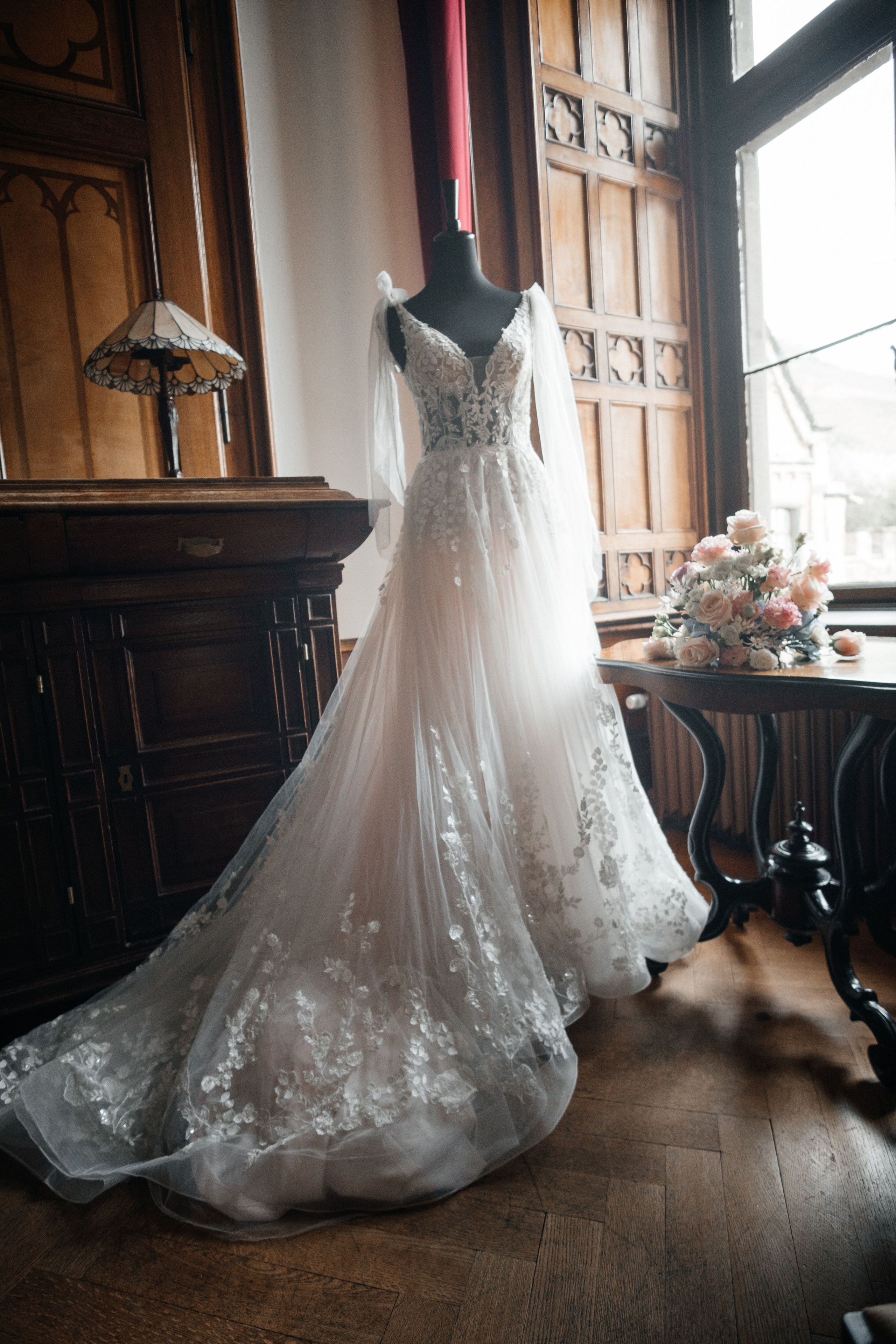 J & C im Schloss Arenfels. Wedding Photographer Germany