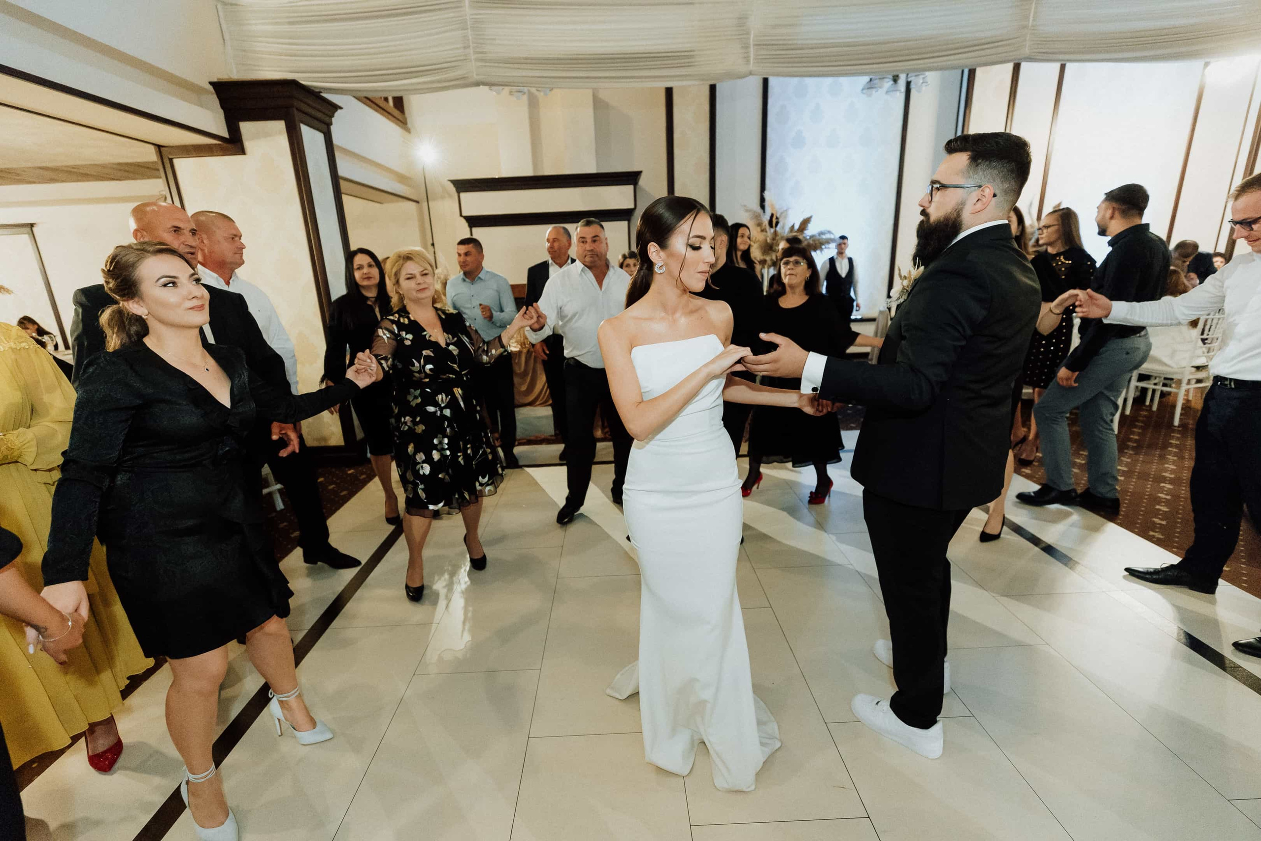 Stefanel & Elena. MovieFrames.ro