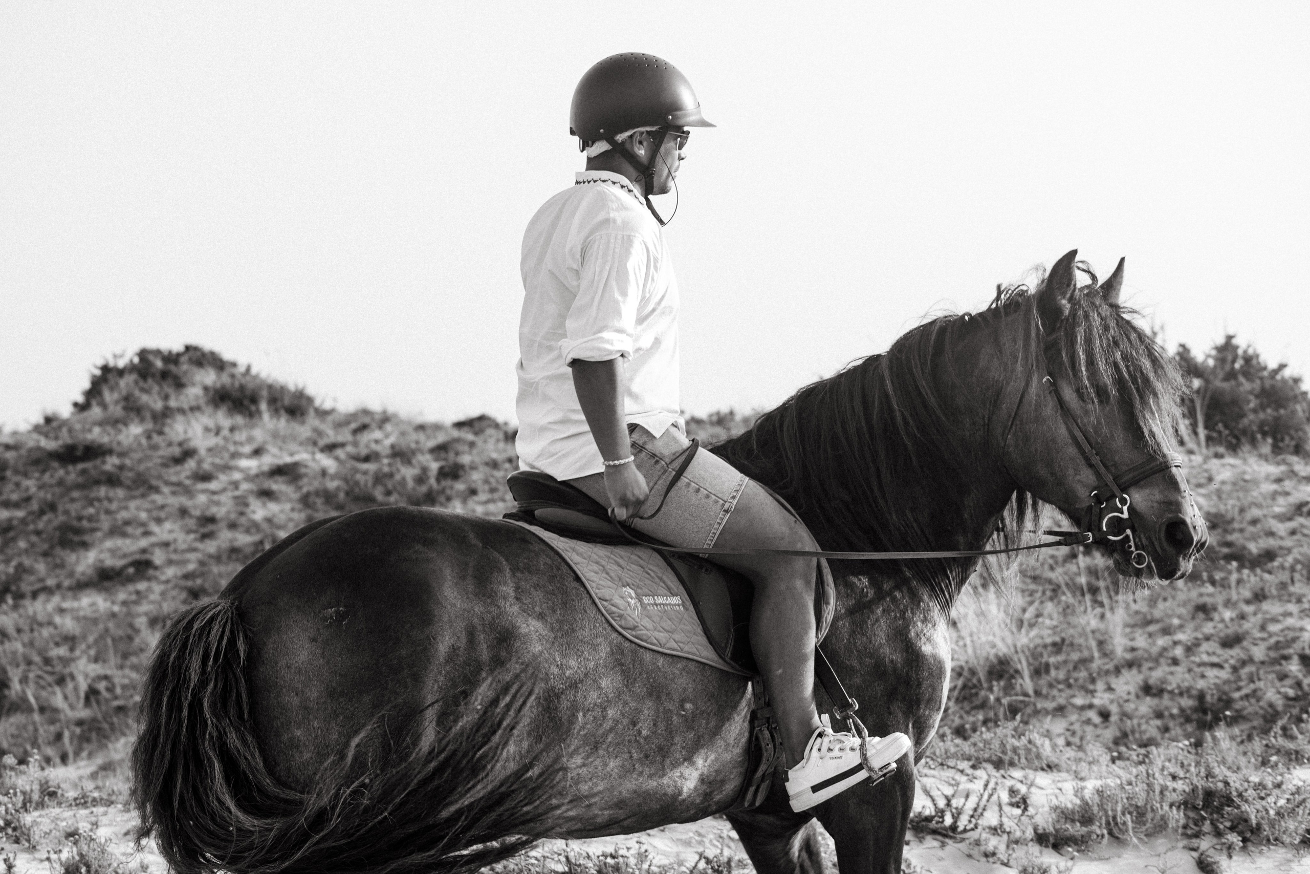 Marlene & Tiago com filhos. Passeios a Cavalo na Praia Peniche | Eco Salgados Agroturismo