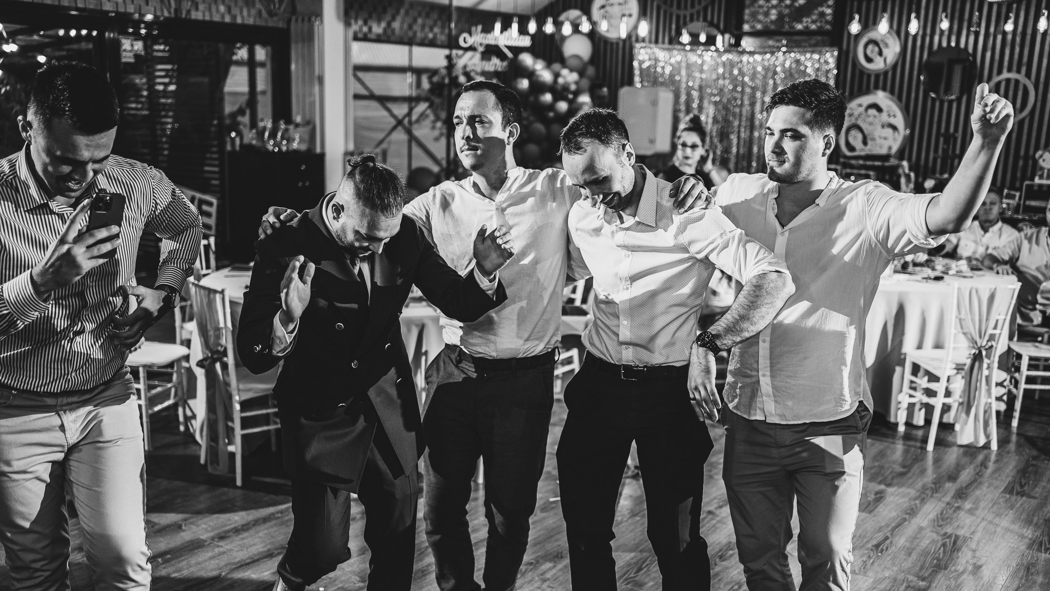 Fotograf de Botez în București- Mihai Popa Fotograf. Fotograf Nuntă & Botez București - Mihai Popa | Dincolo de oameni, imortalizez emoții!