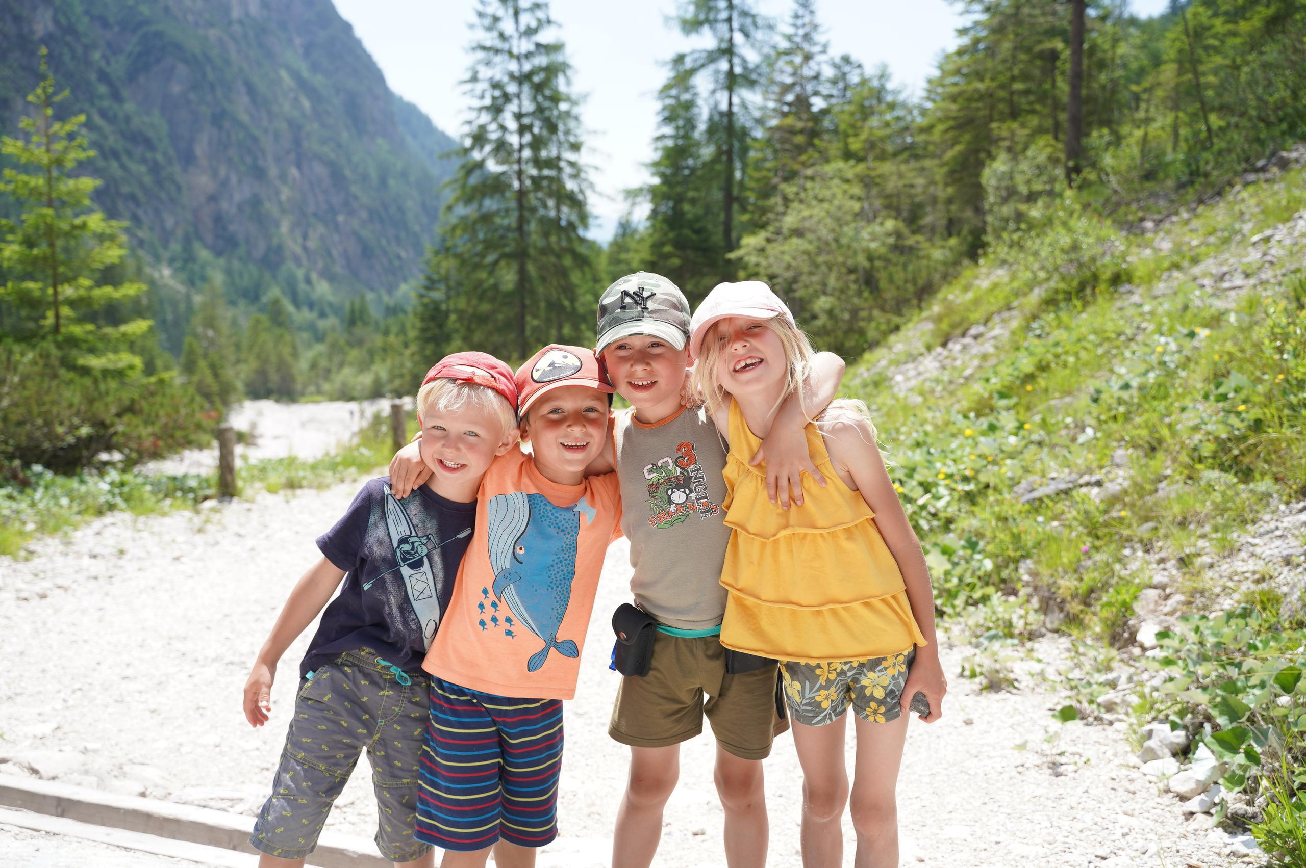 Семейный лагерь «Горные тропы». Семейные лагеря в Европе с Ниной Янечковой и Ириной Зиновьевой