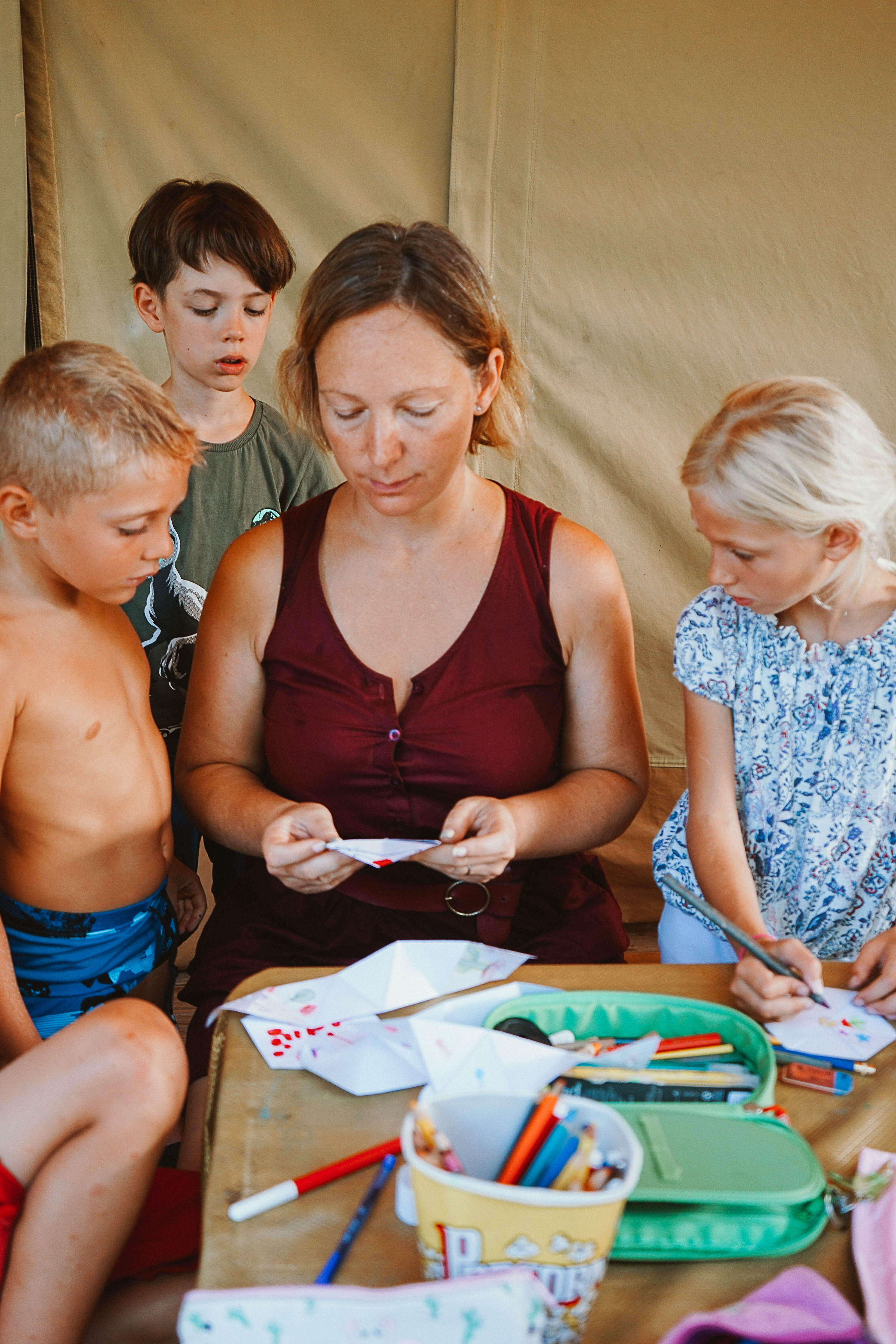 Артлагеря «Мир Театра» и «Большой Цирк». Семейные лагеря в Европе с Ниной Янечковой и Ириной Зиновьевой