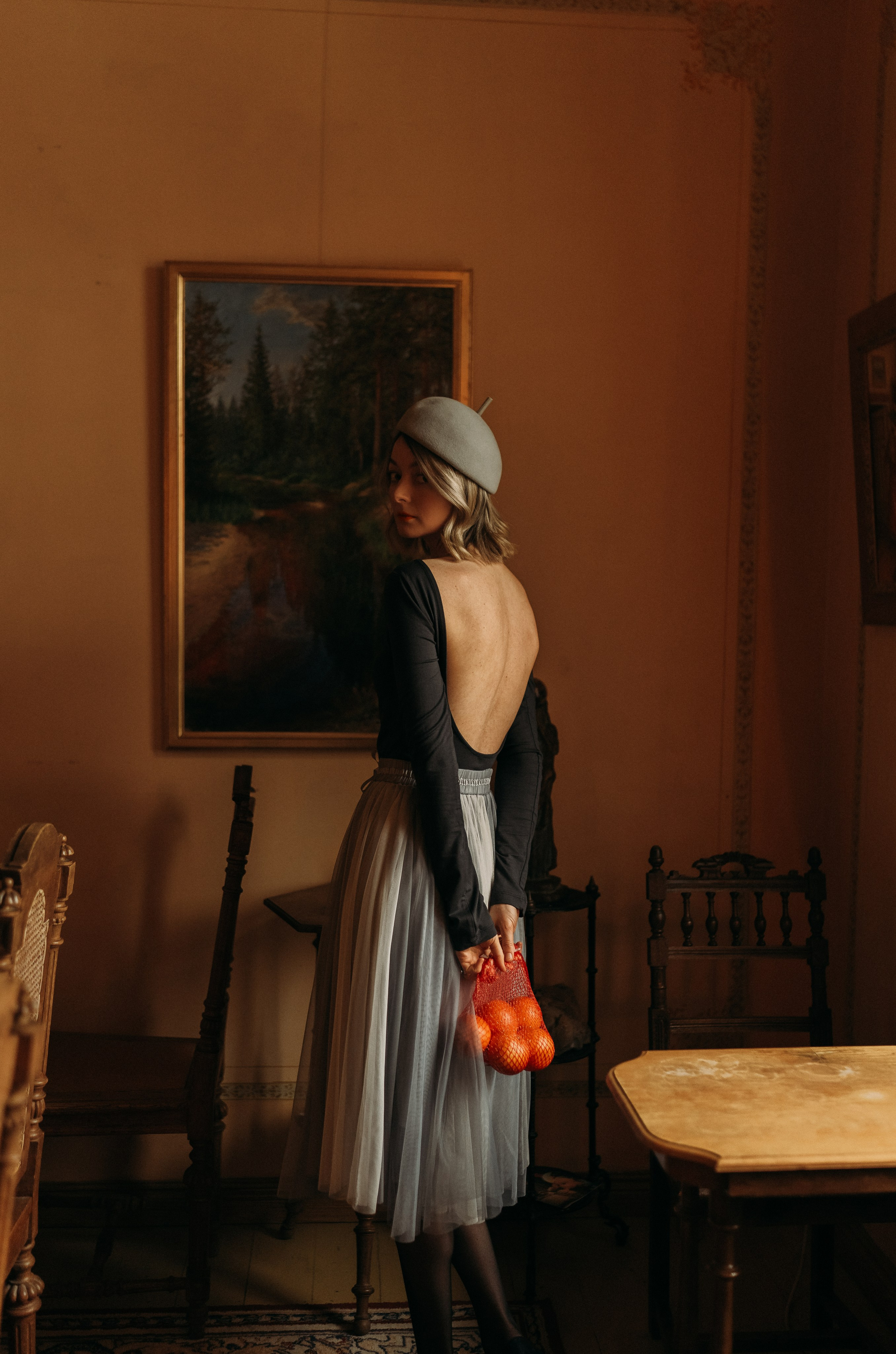 Woman phoshoot. Wedding and portrait photographer in Helsinki Vickan O