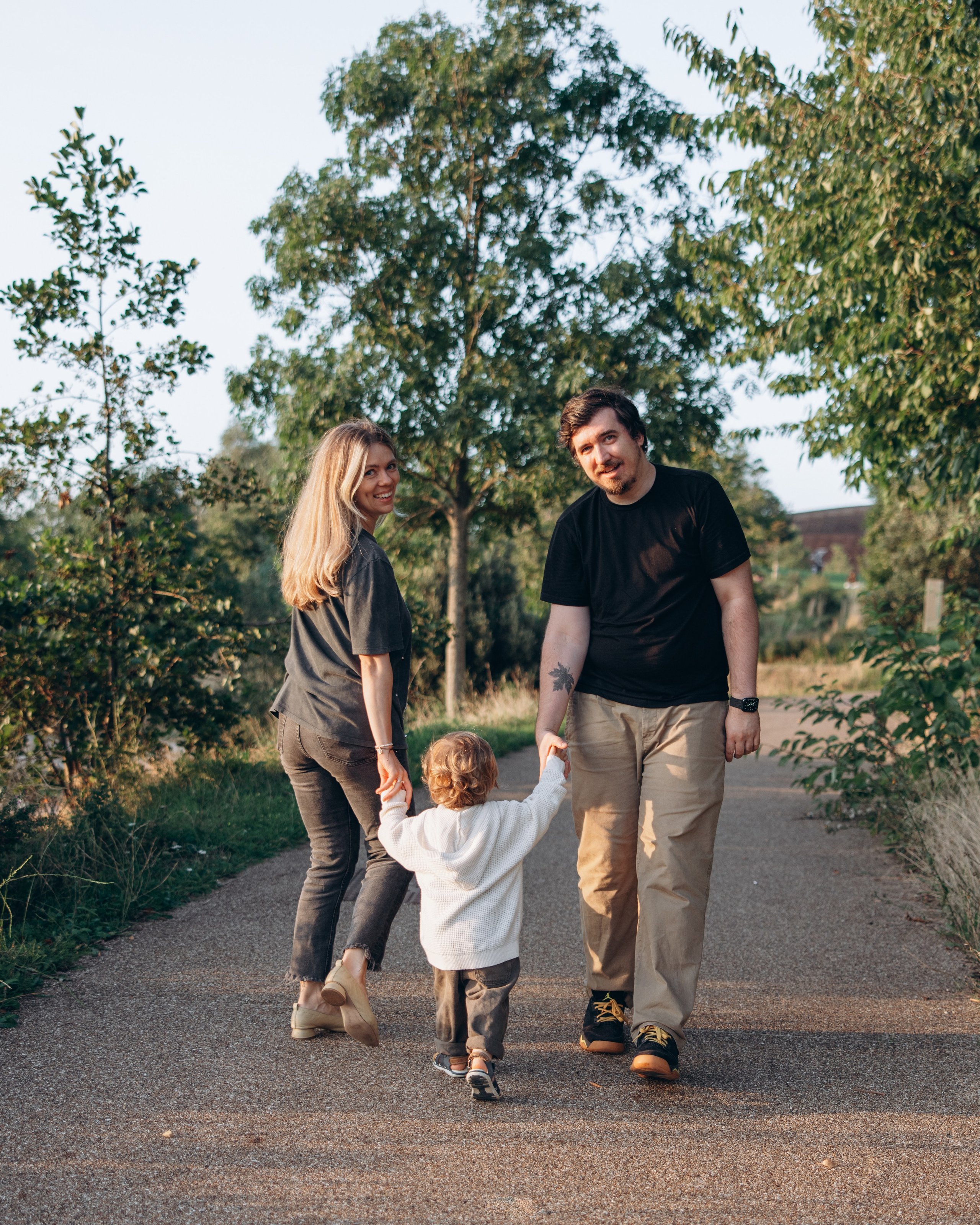 Maksim with parents (Queen Elizabeth Olympic park). Anastasia Klink, Photographer in London