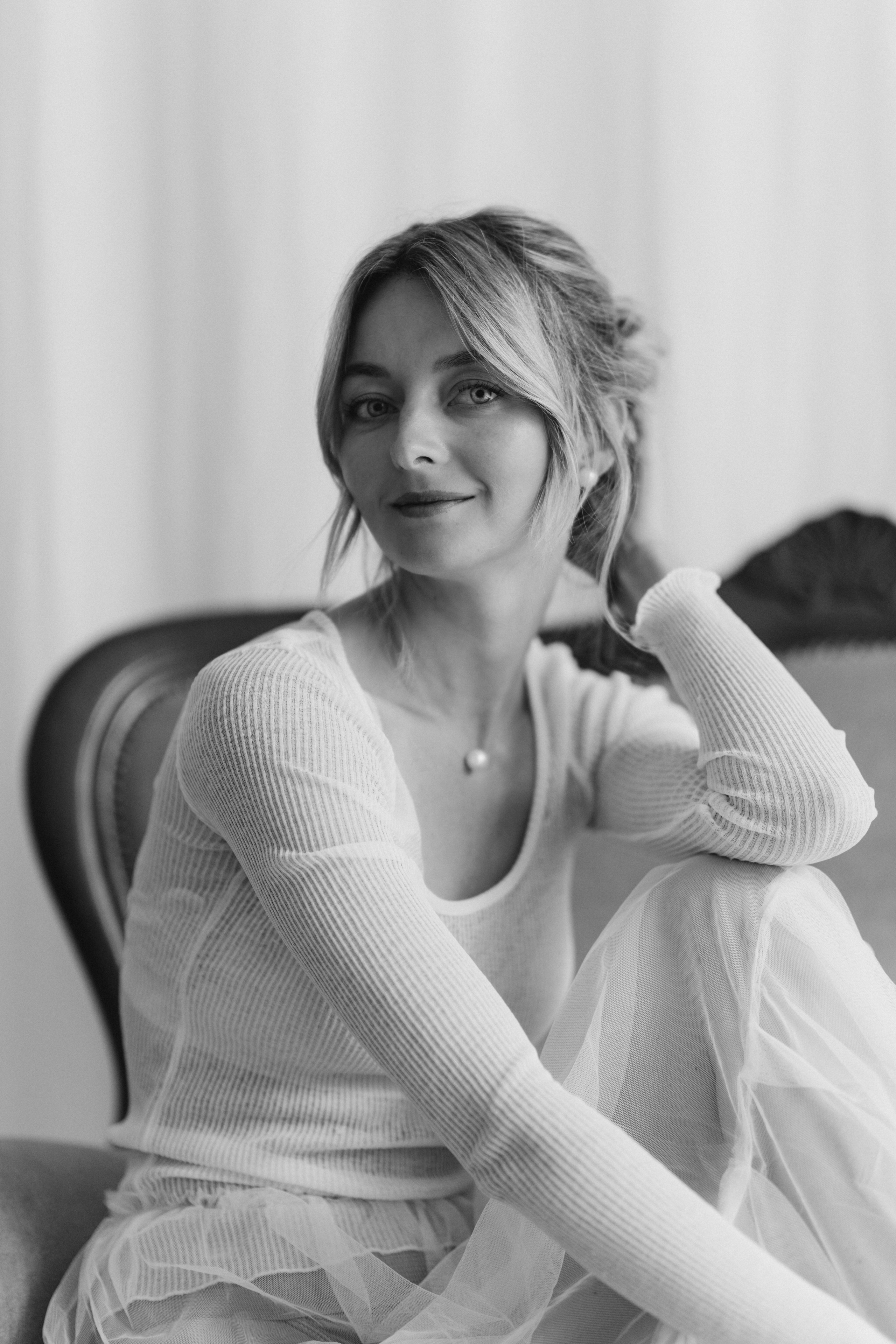 Olga. Wedding and portrait photographer in Helsinki Vickan O