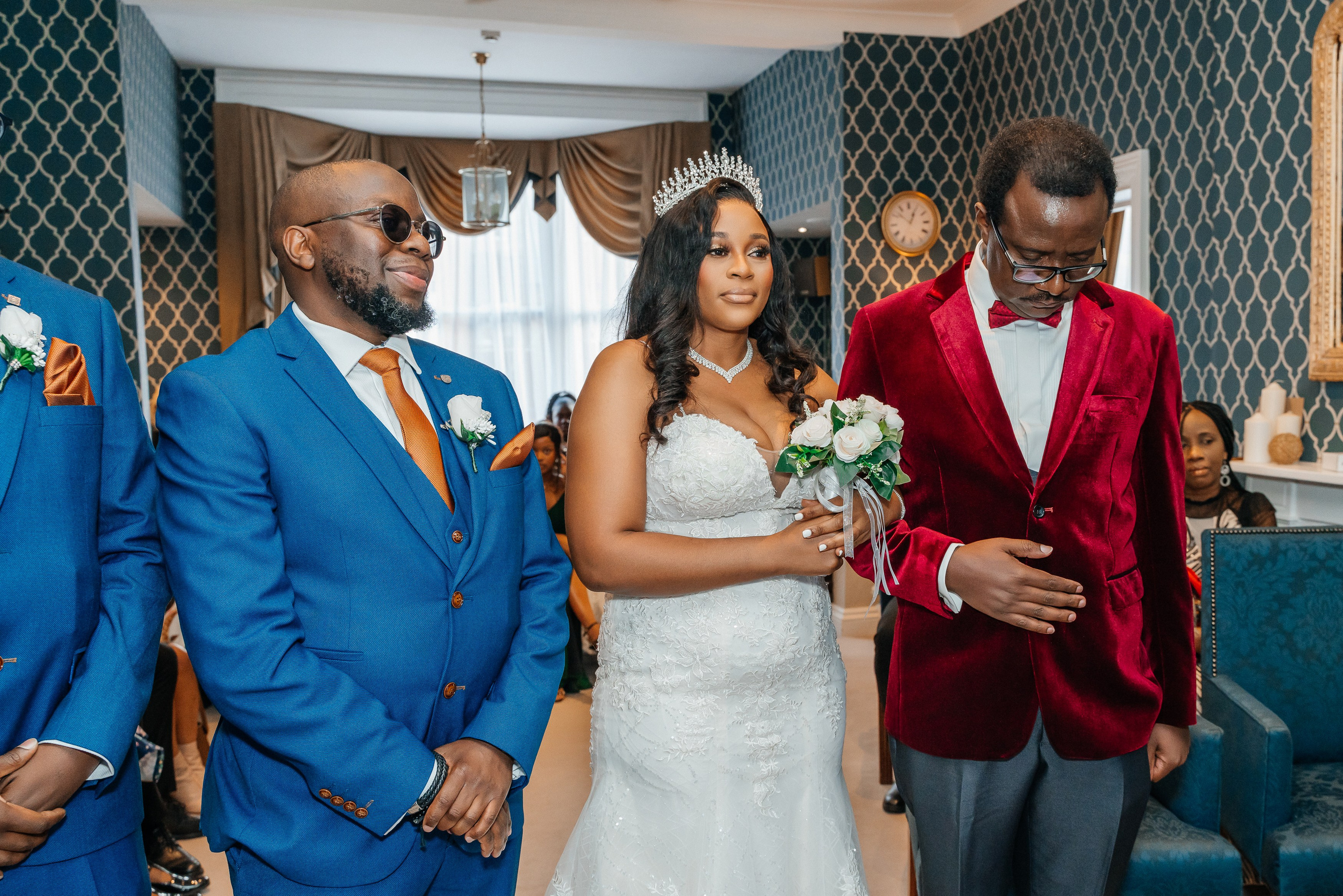 wedding photographer in Canterbury, Wellington House wedding photography, Wellington House wedding ceremony, Wellington House civil marriage, Wellington House inside, Wellington House wedding, Wellington House civil marriage, Wellington House civil marriage ceremony, свабедная церемония в Wellington House, свадебный фотограф в Canterbury