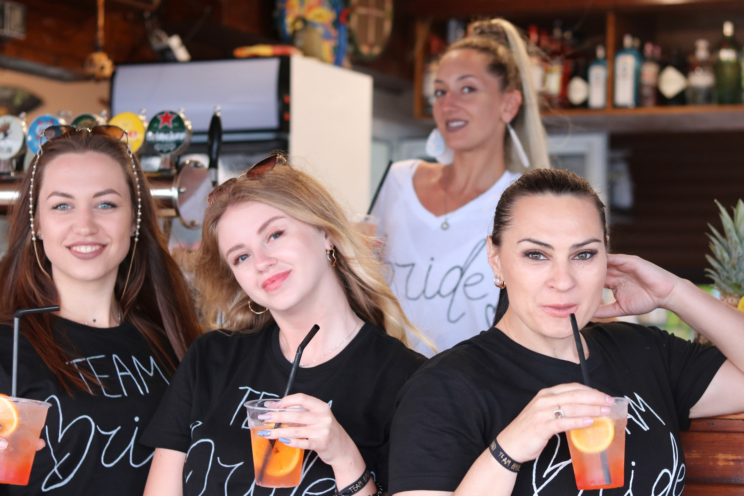 Фотосессия девичника в Айя-Напе. Май, 2022. Cyprus Vision. Φωτογραφίες και βίντεο στην Κύπρο — Αγία Νάπα, Πρωταράς