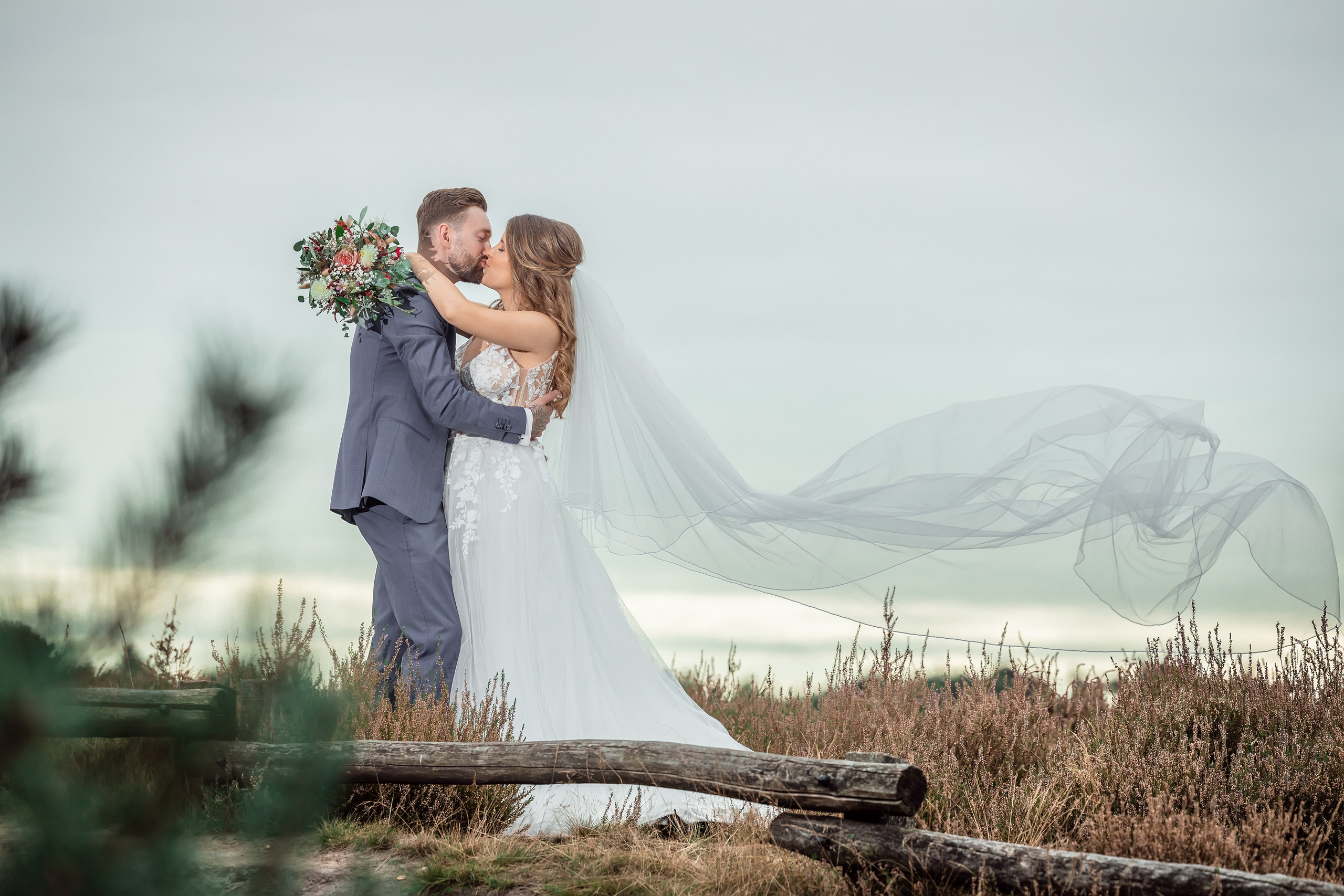 Hochzeitsfotograf Deutschland – Emotionale Fotos. Fotograf Sergej Nevelskij in Dortmund — Emotionale Hochzeitsfilme, Immobilienaufnahmen & individuelle Fotobücher