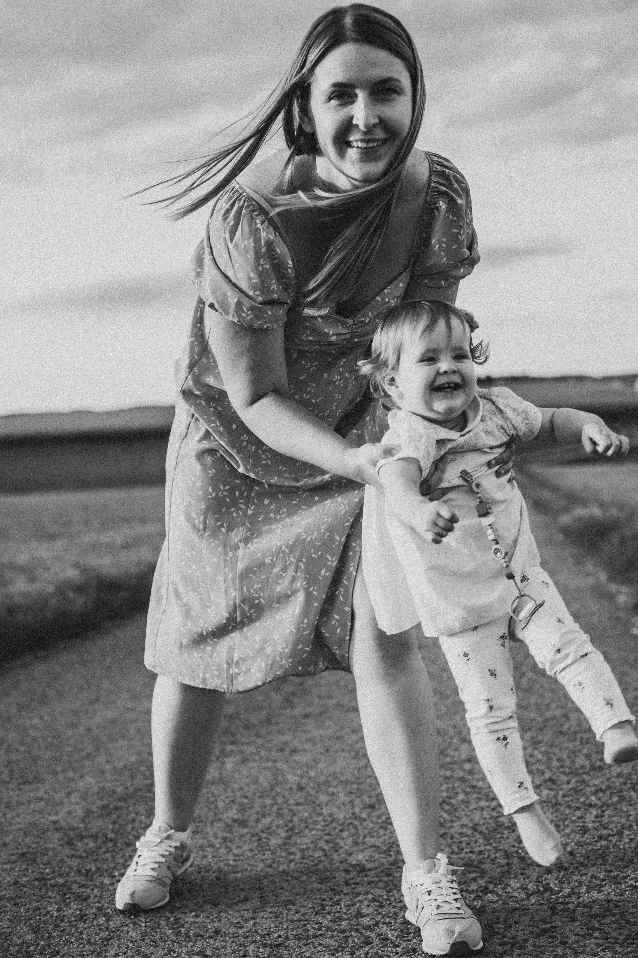 Lina & Julia. Natalia Belov Familien - und Hochzeitsfotografin