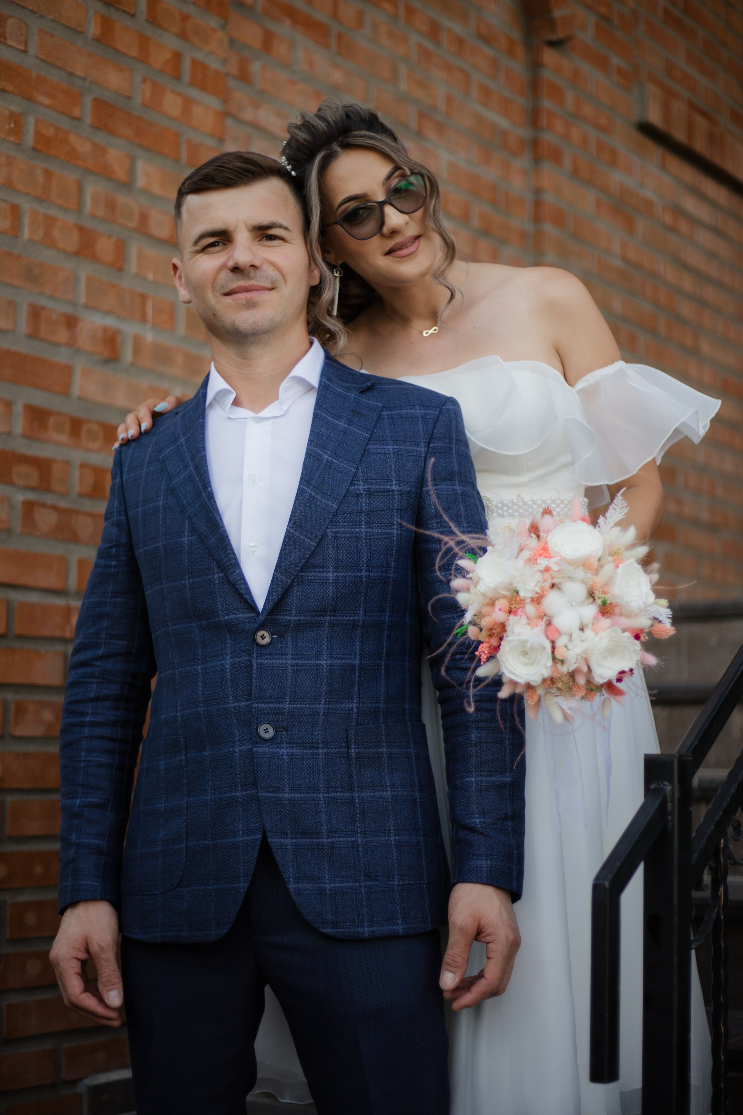 Oana & Vasile. Fotograf si videograf — evenimente si studio