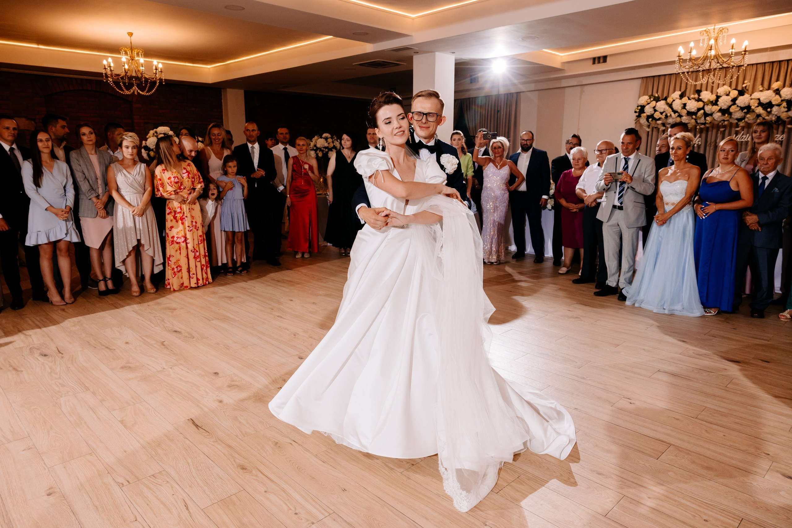 Wiki ♡ Przemek. Fotograf Ślubny Warszawa - Sesje Biznesowe Rodzinne Eventy