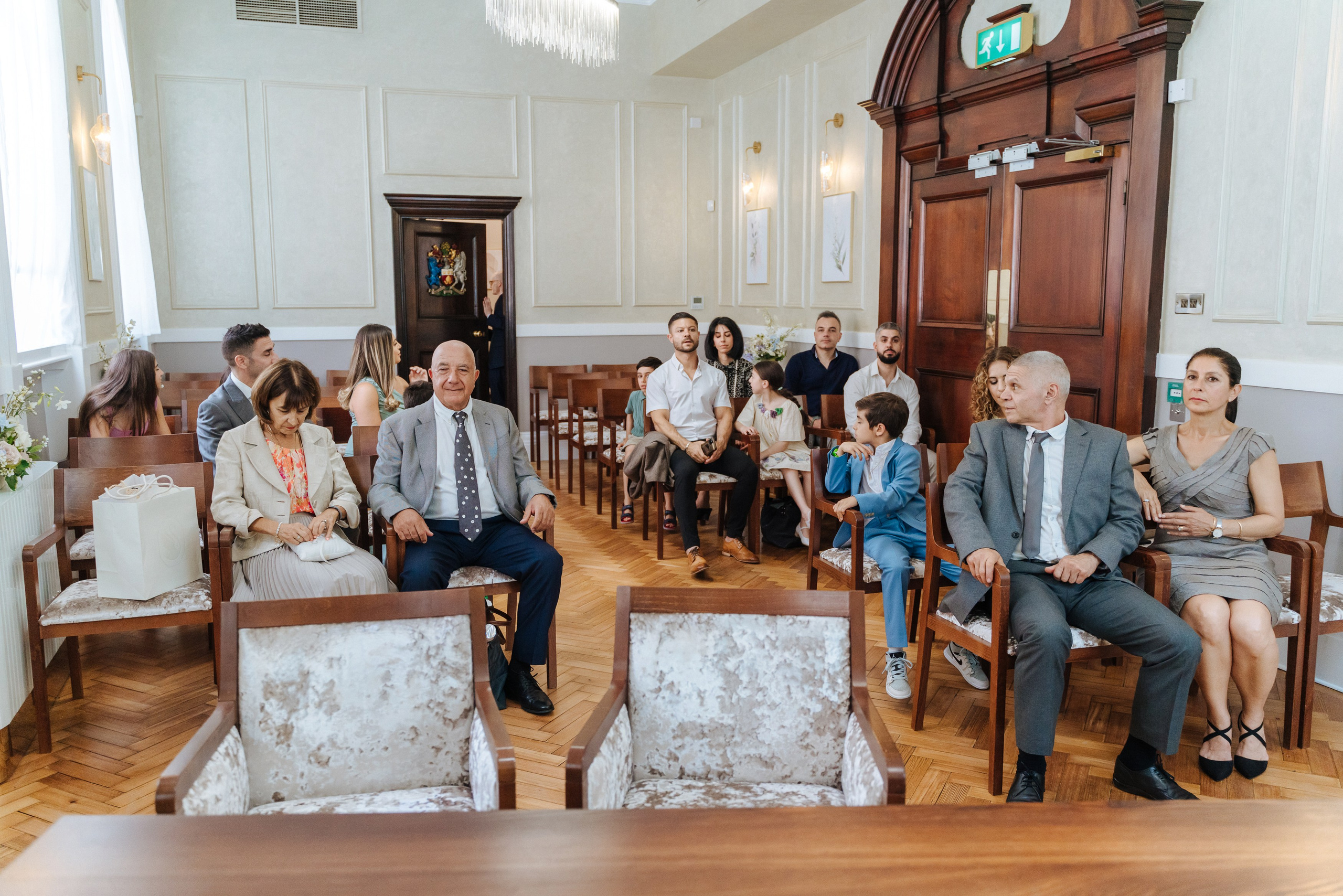 Civil ceremony at Chelsea Old Town Hall,  Wedding in Chelsea, Wedding in London,  wedding photographer in Chelsea, wedding photographer in London