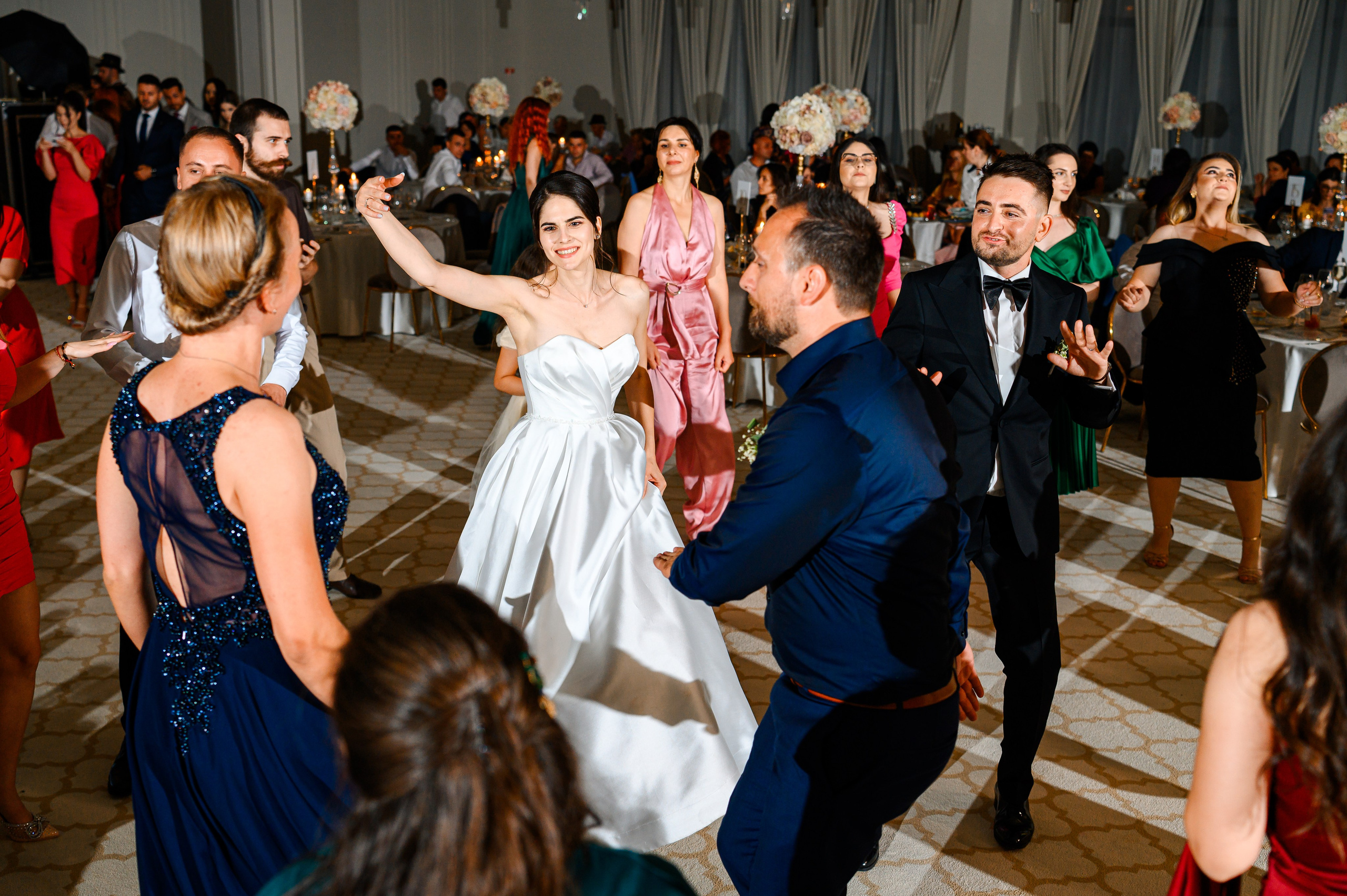 Madalina & Ovidiu. Mugurel Olteanu Fotograf