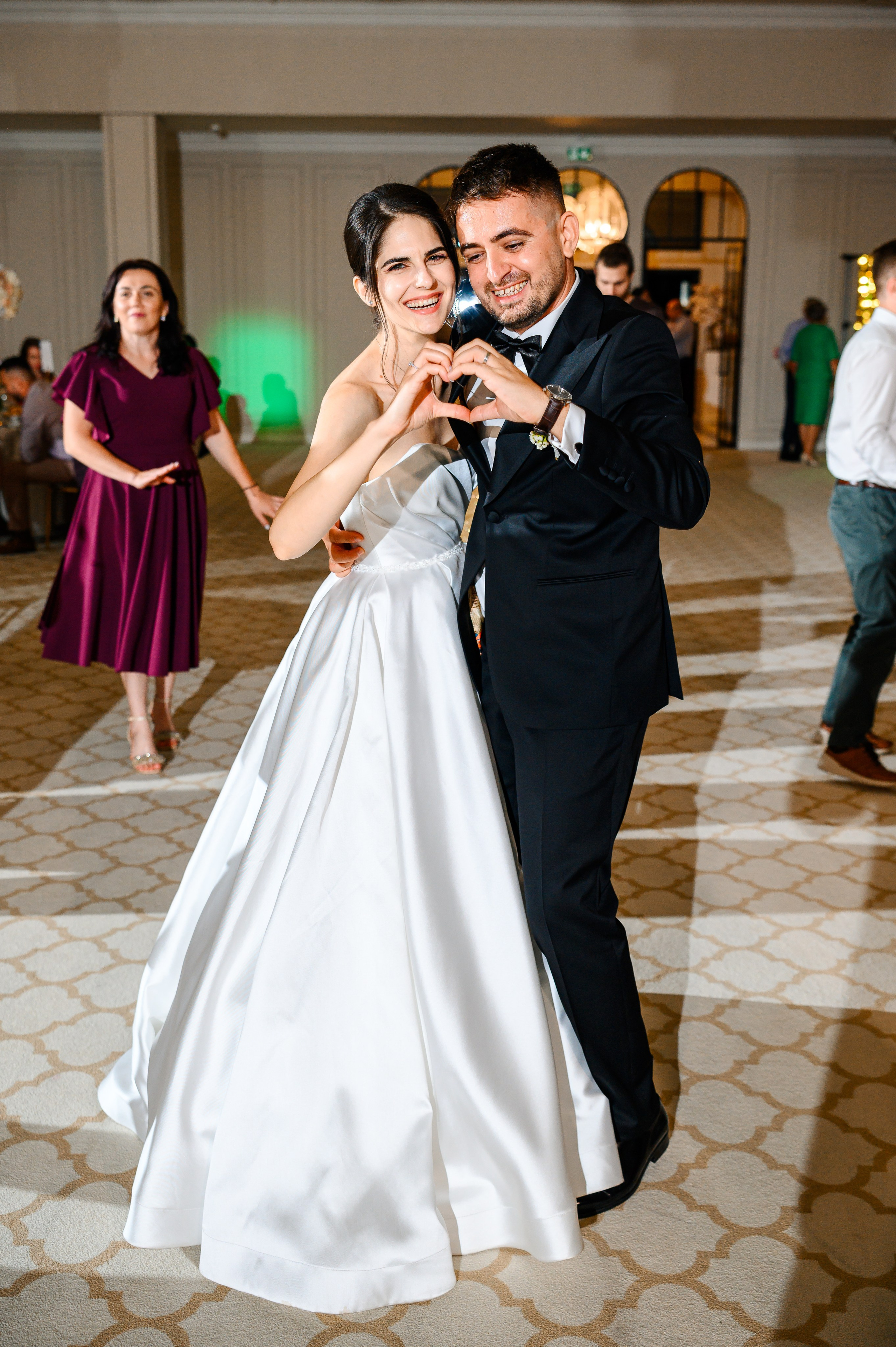 Madalina & Ovidiu. Mugurel Olteanu Fotograf